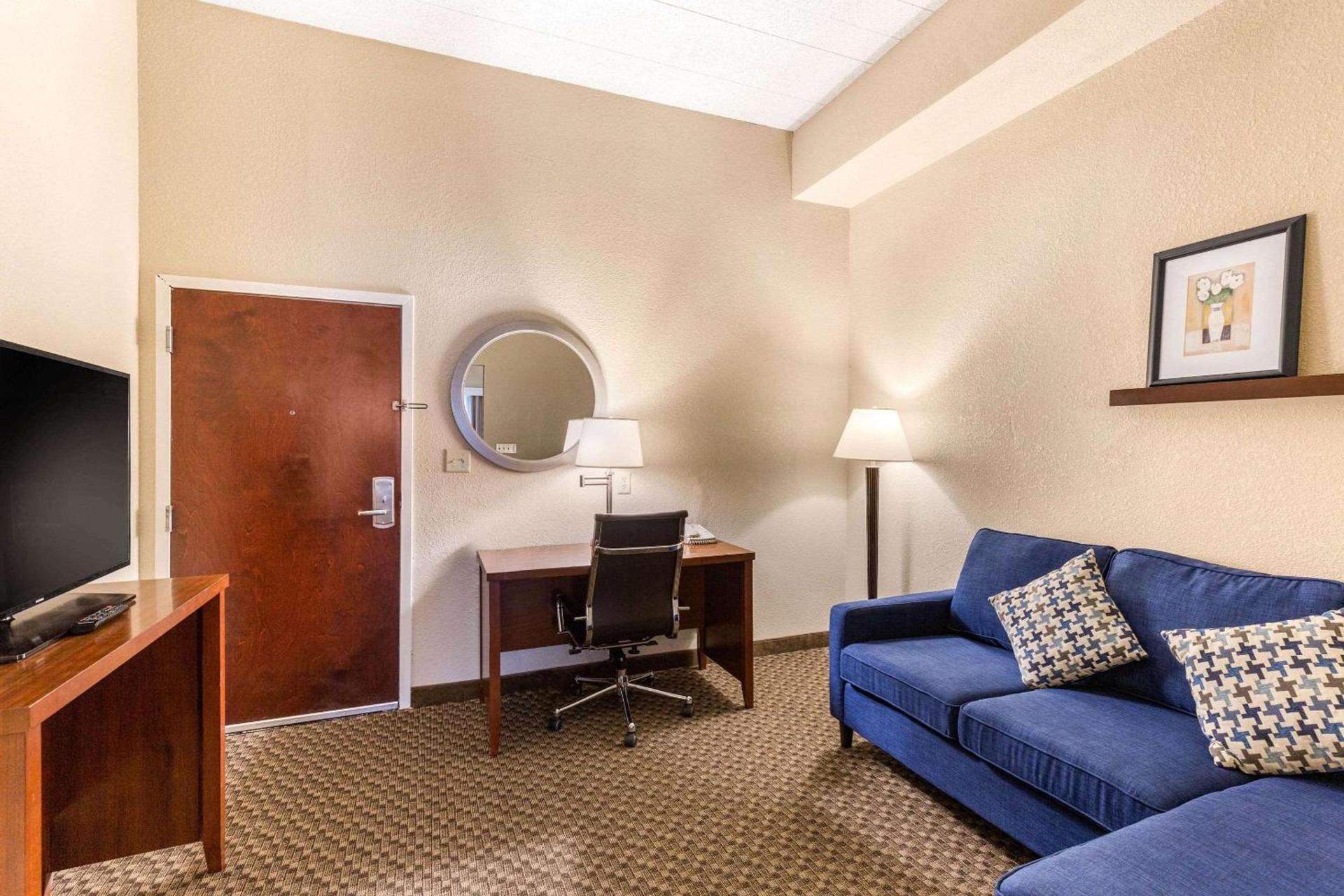 Comfort Suites Elkridge Columbia Gateway photo 21