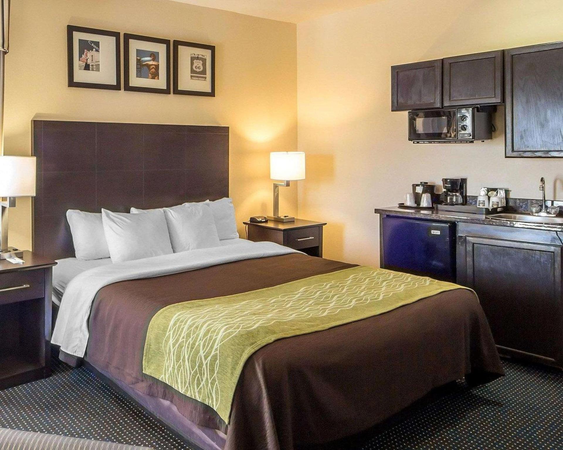 Quality Inn Tulsa-Downtown West photo 25