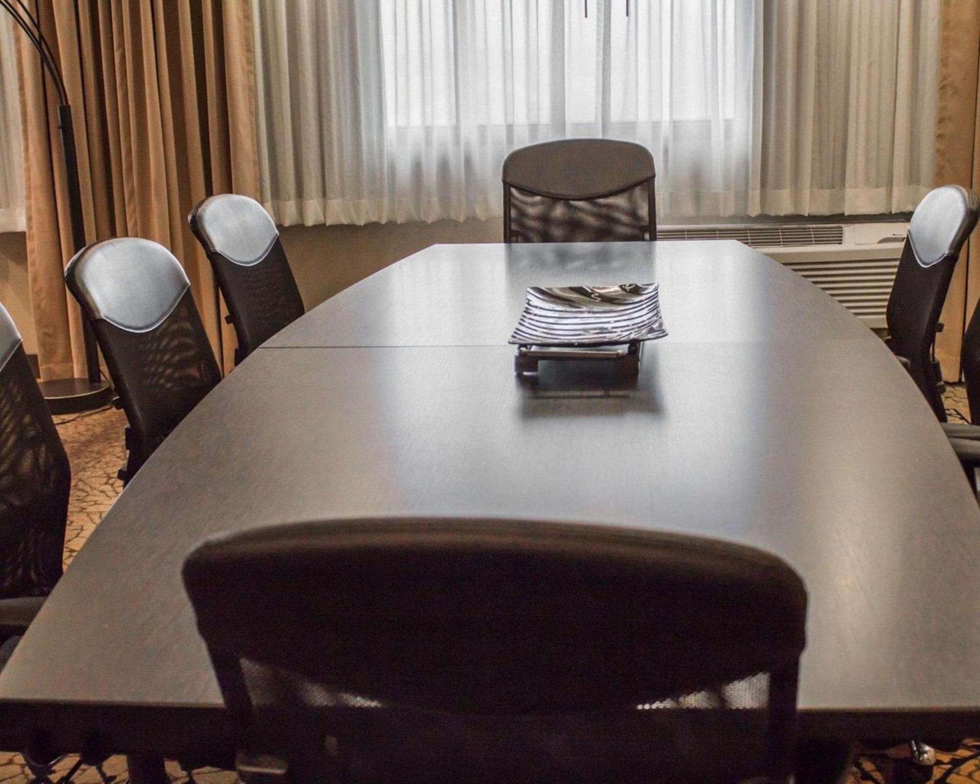 Garner Hotel Wadsworth by IHG photo 23