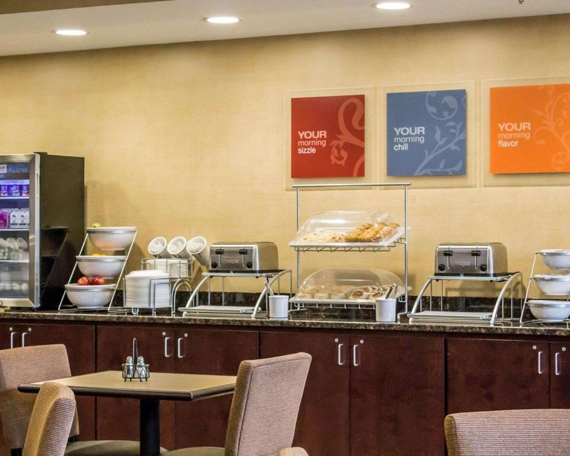 Garner Hotel Wadsworth by IHG photo 28