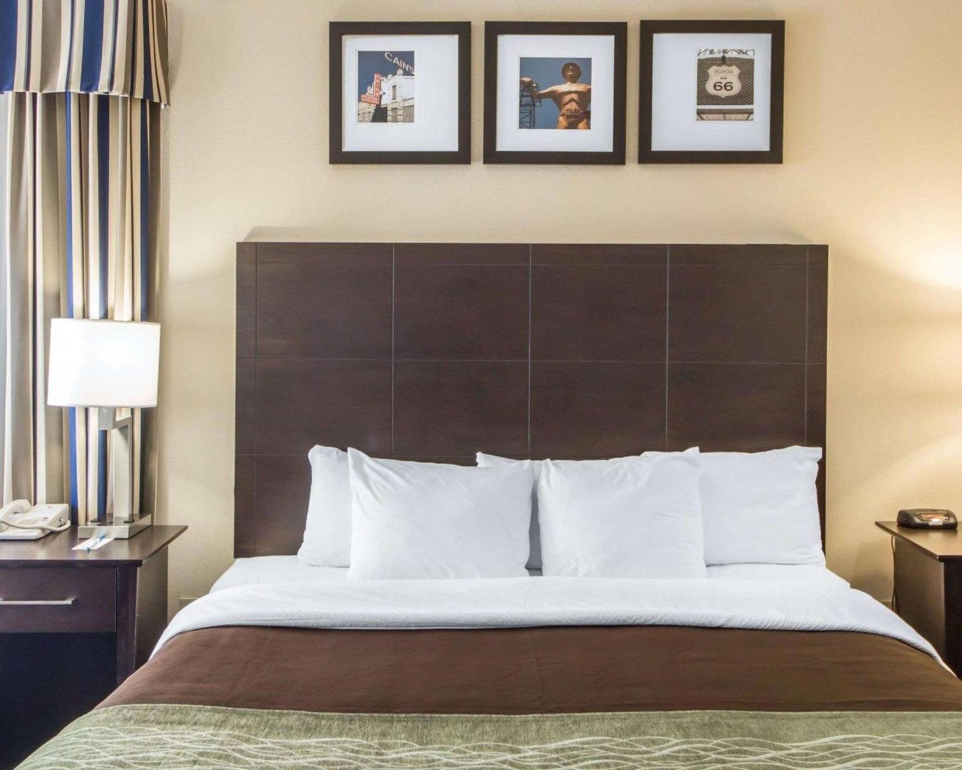 Quality Inn Tulsa-Downtown West photo 12