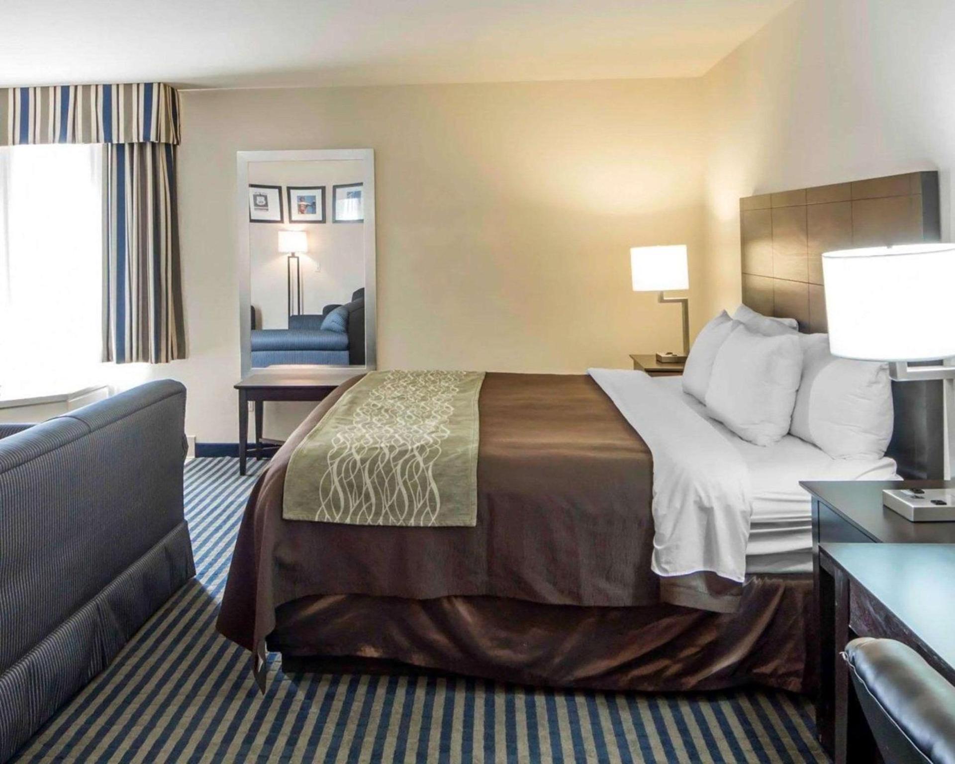 Quality Inn Tulsa-Downtown West photo 19
