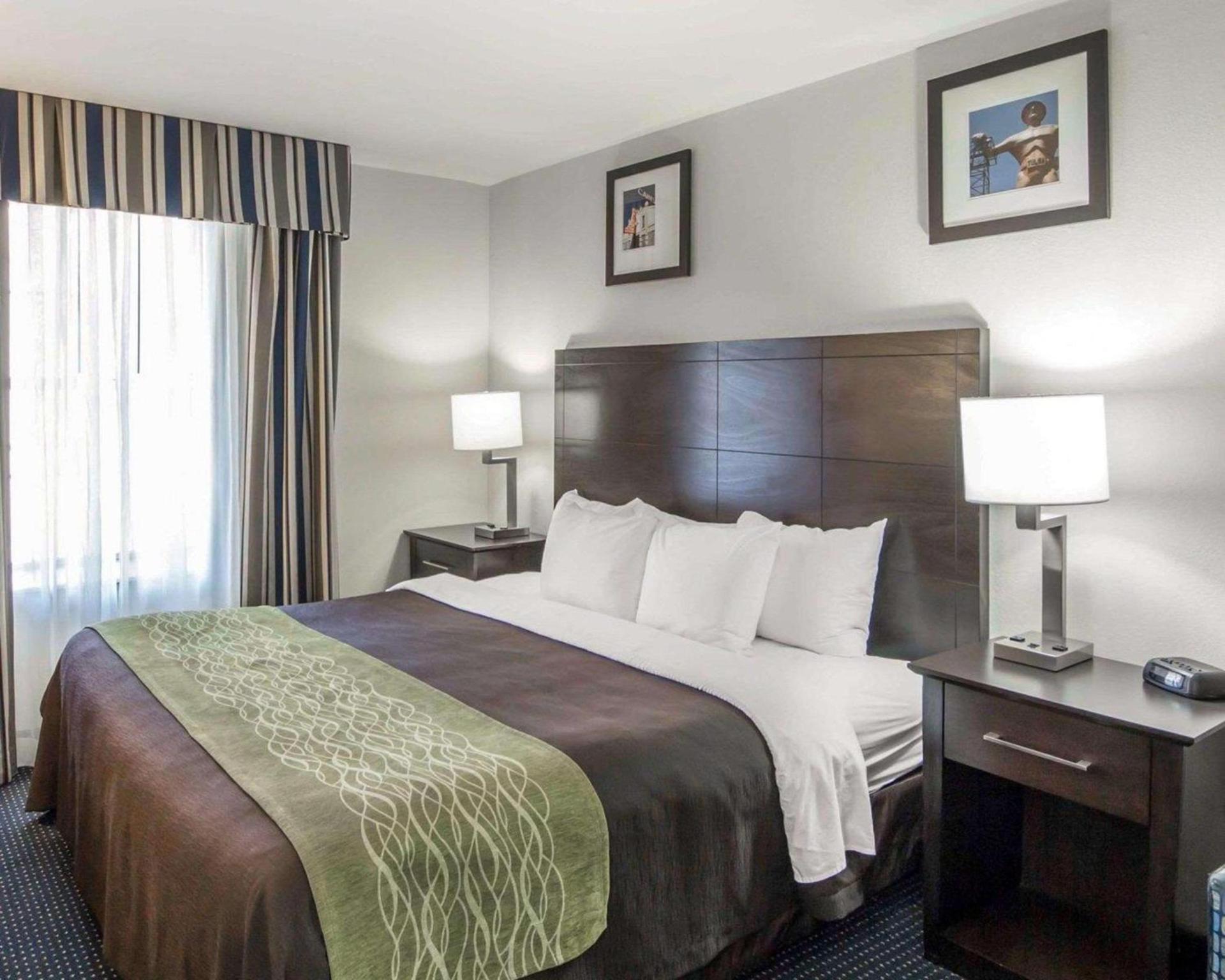 Quality Inn Tulsa-Downtown West photo 22
