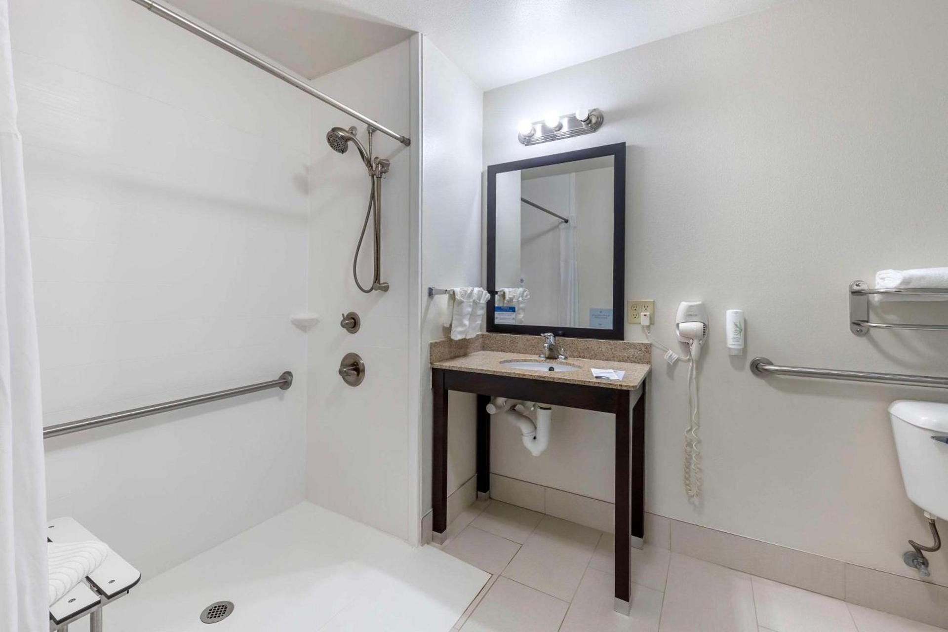Garner Hotel Norman - University Area by IHG photo 19