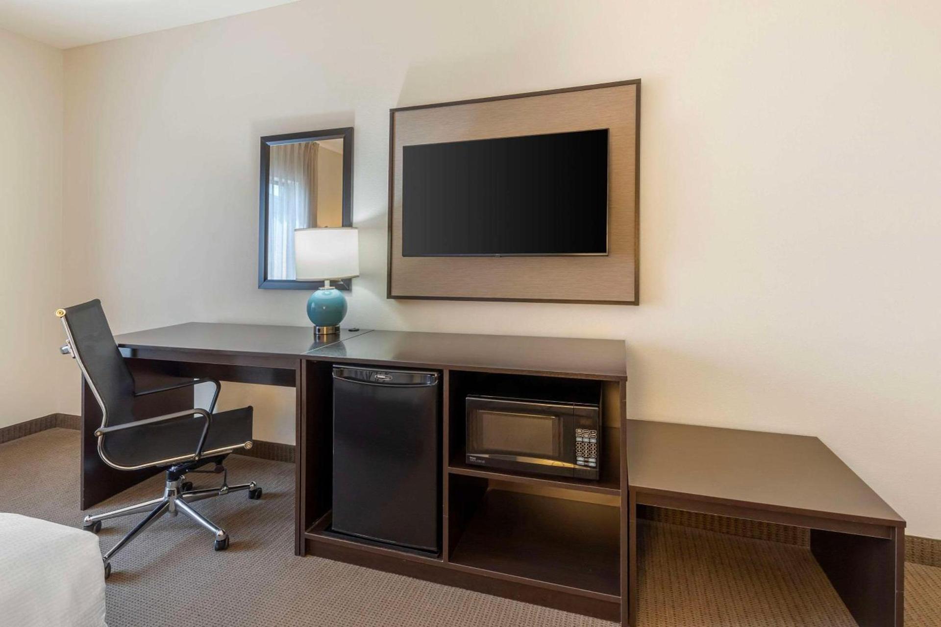 Garner Hotel Norman - University Area by IHG photo 24