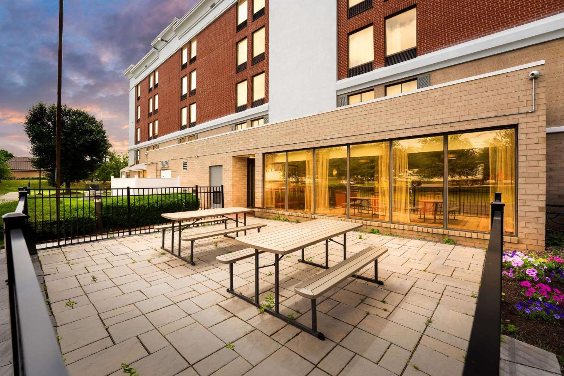 Comfort Inn Lehigh Valley West photo 8