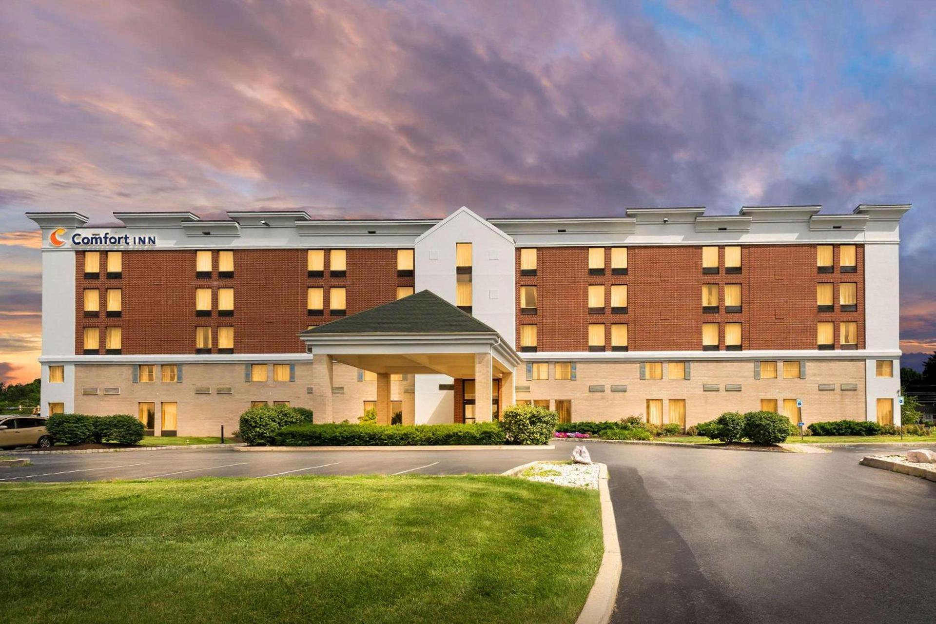 Comfort Inn Lehigh Valley West photo 2