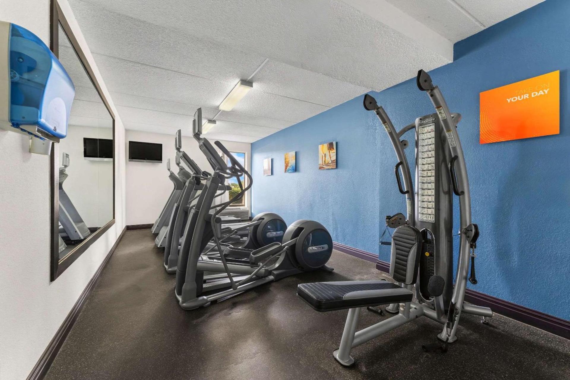 Comfort Inn Lehigh Valley West photo 30