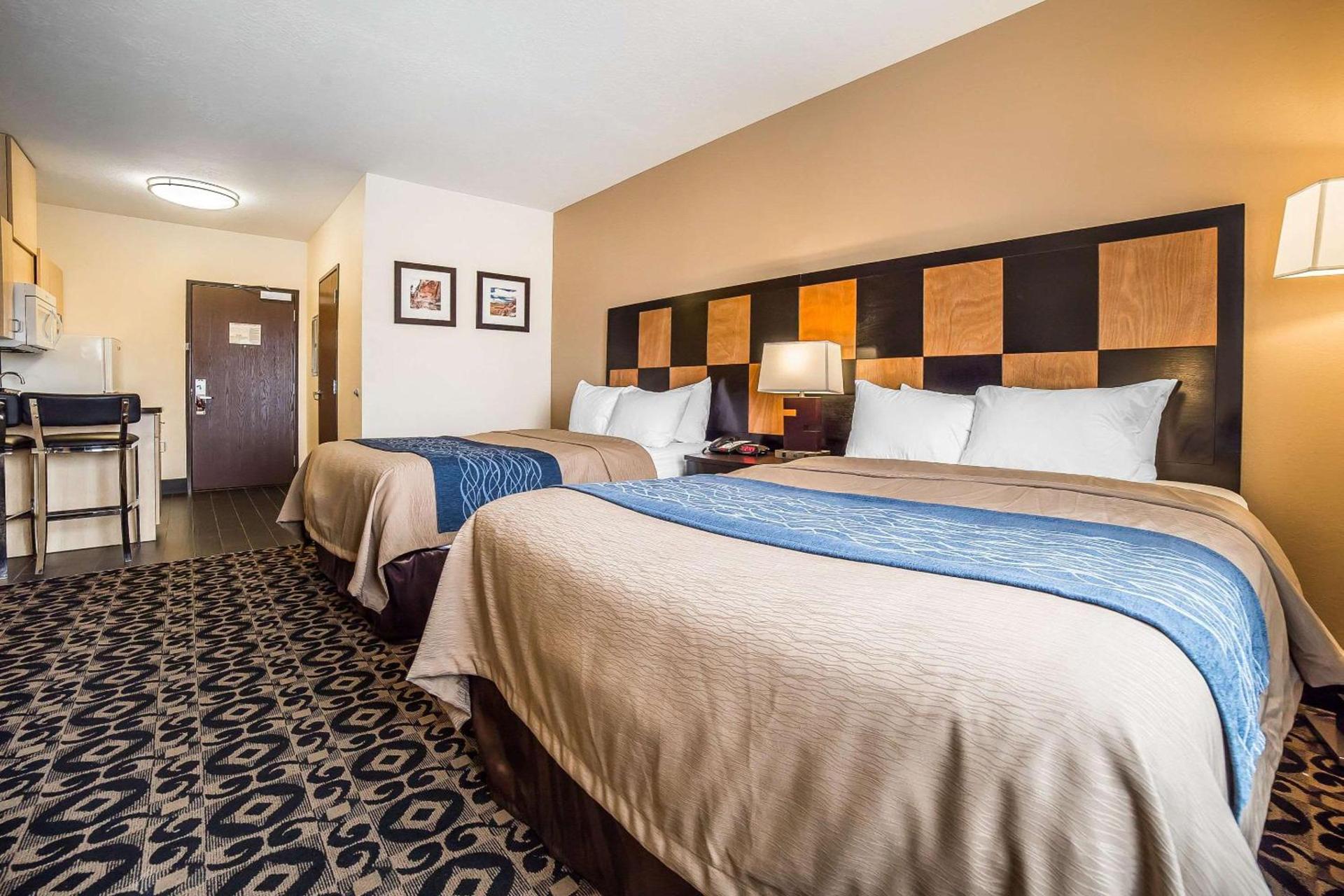 Comfort Inn Ballard-Roosevelt photo 44