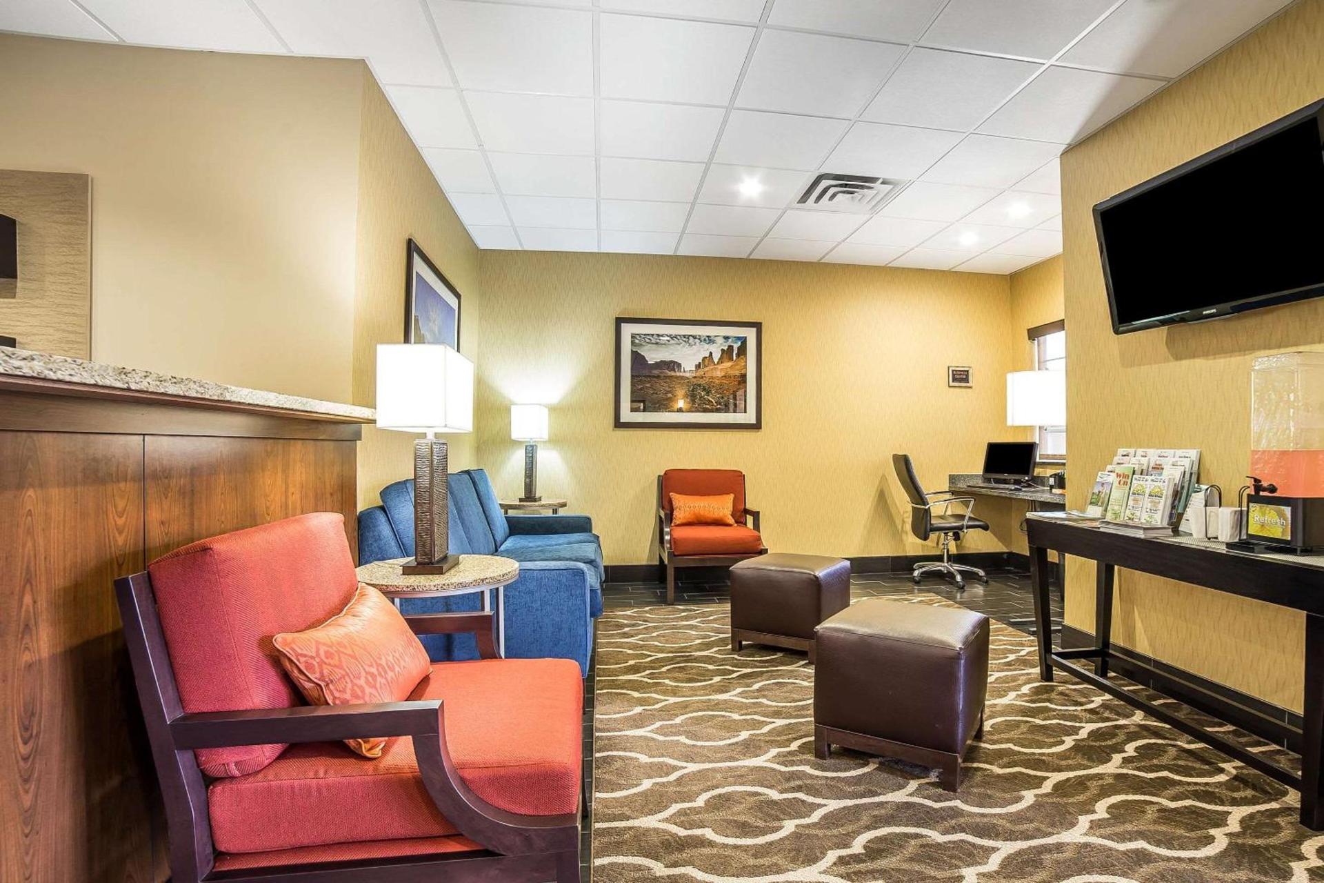 Comfort Inn Ballard-Roosevelt photo 4