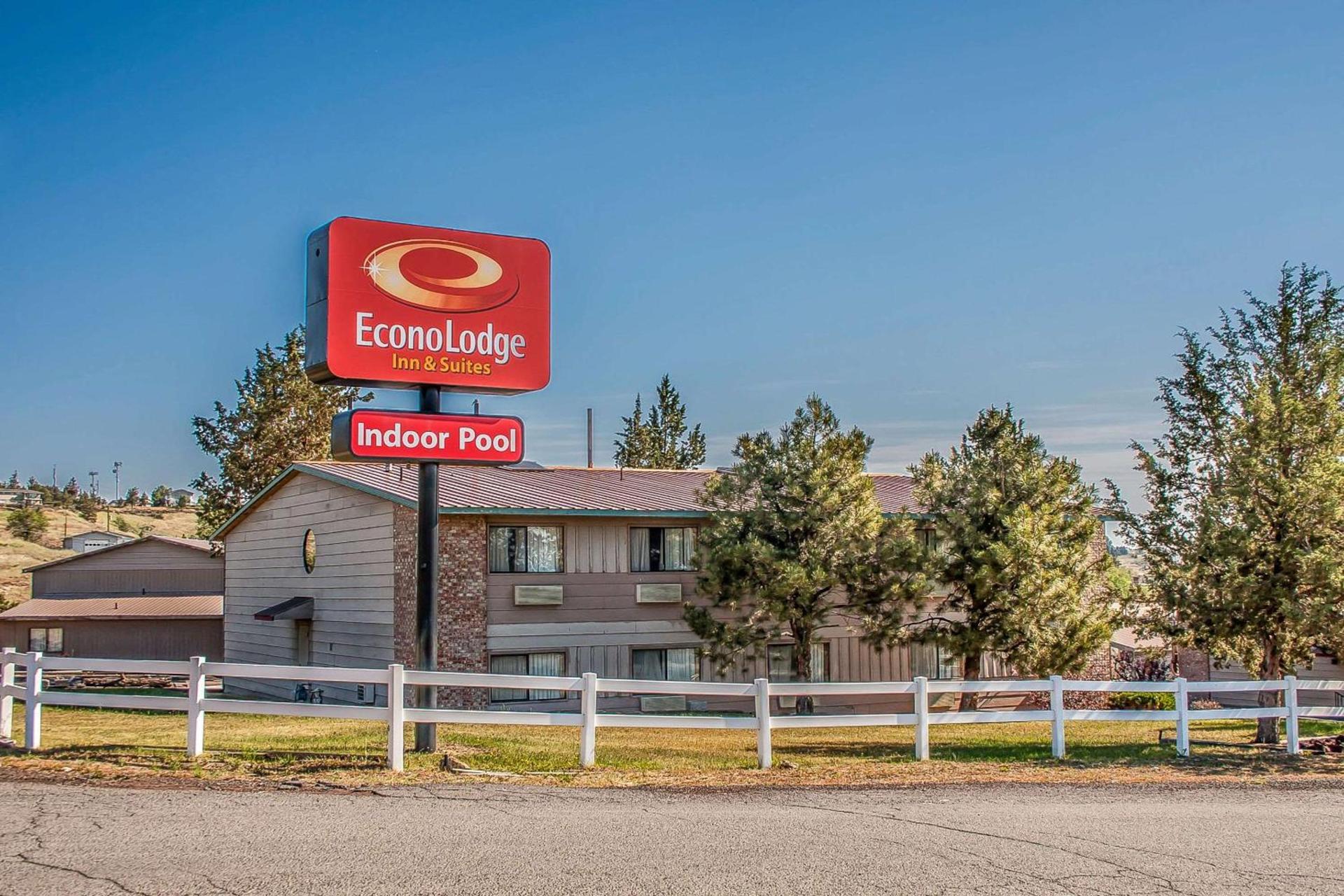 Econo Lodge Inn & Suites Madras — hotel in Madras