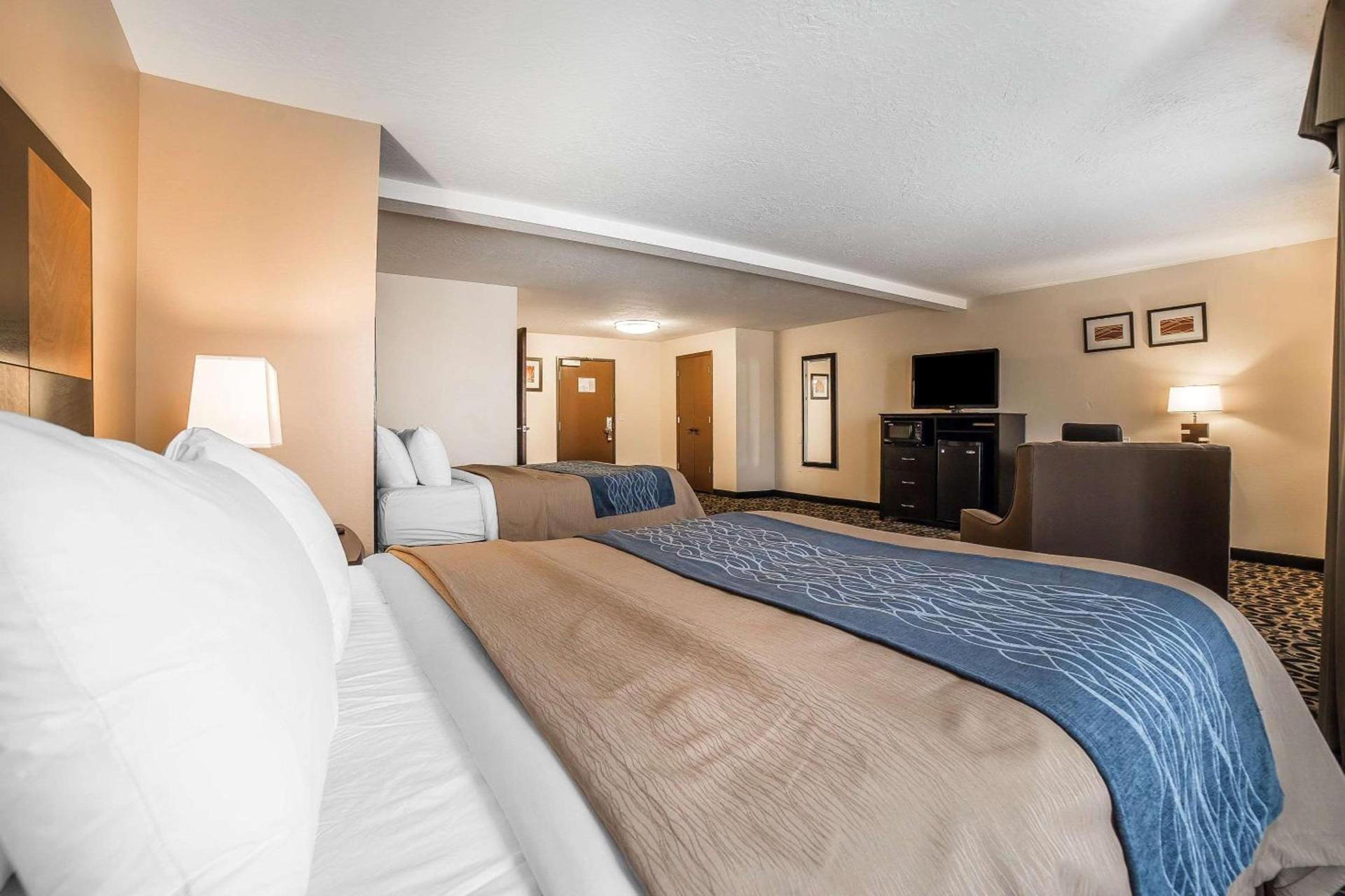 Comfort Inn Ballard-Roosevelt photo 15