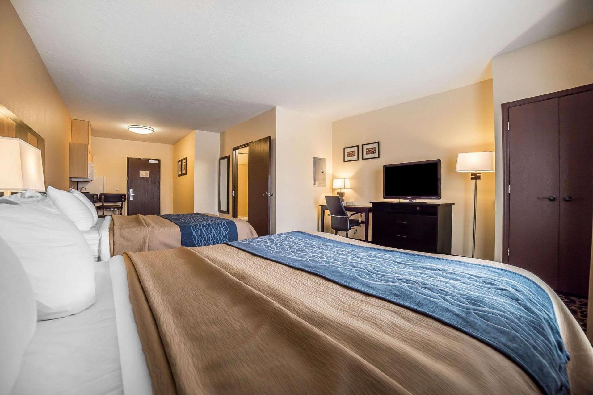 Comfort Inn Ballard-Roosevelt photo 33