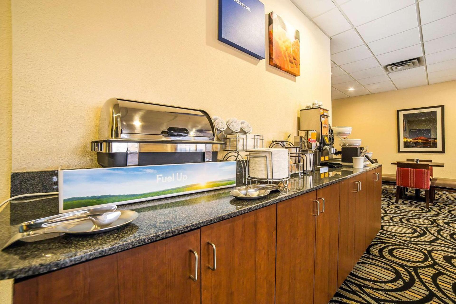 Comfort Inn Ballard-Roosevelt photo 43