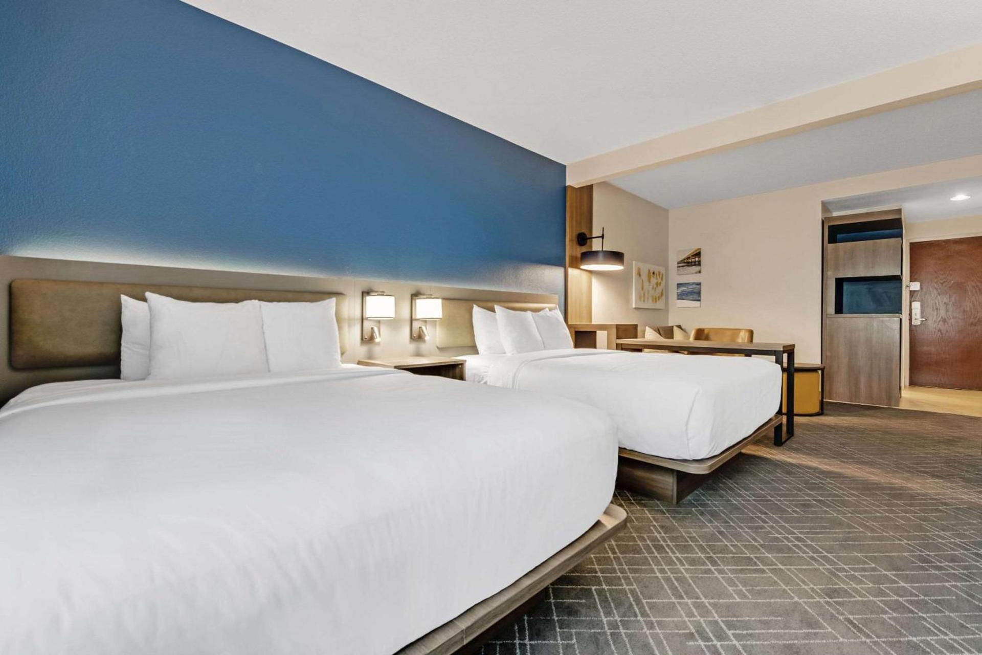 Comfort Suites Chesapeake - Norfolk photo 15