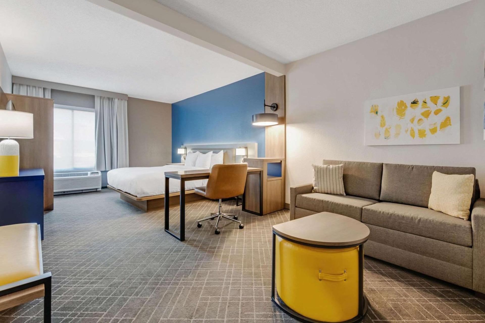 Comfort Suites Chesapeake - Norfolk photo 17