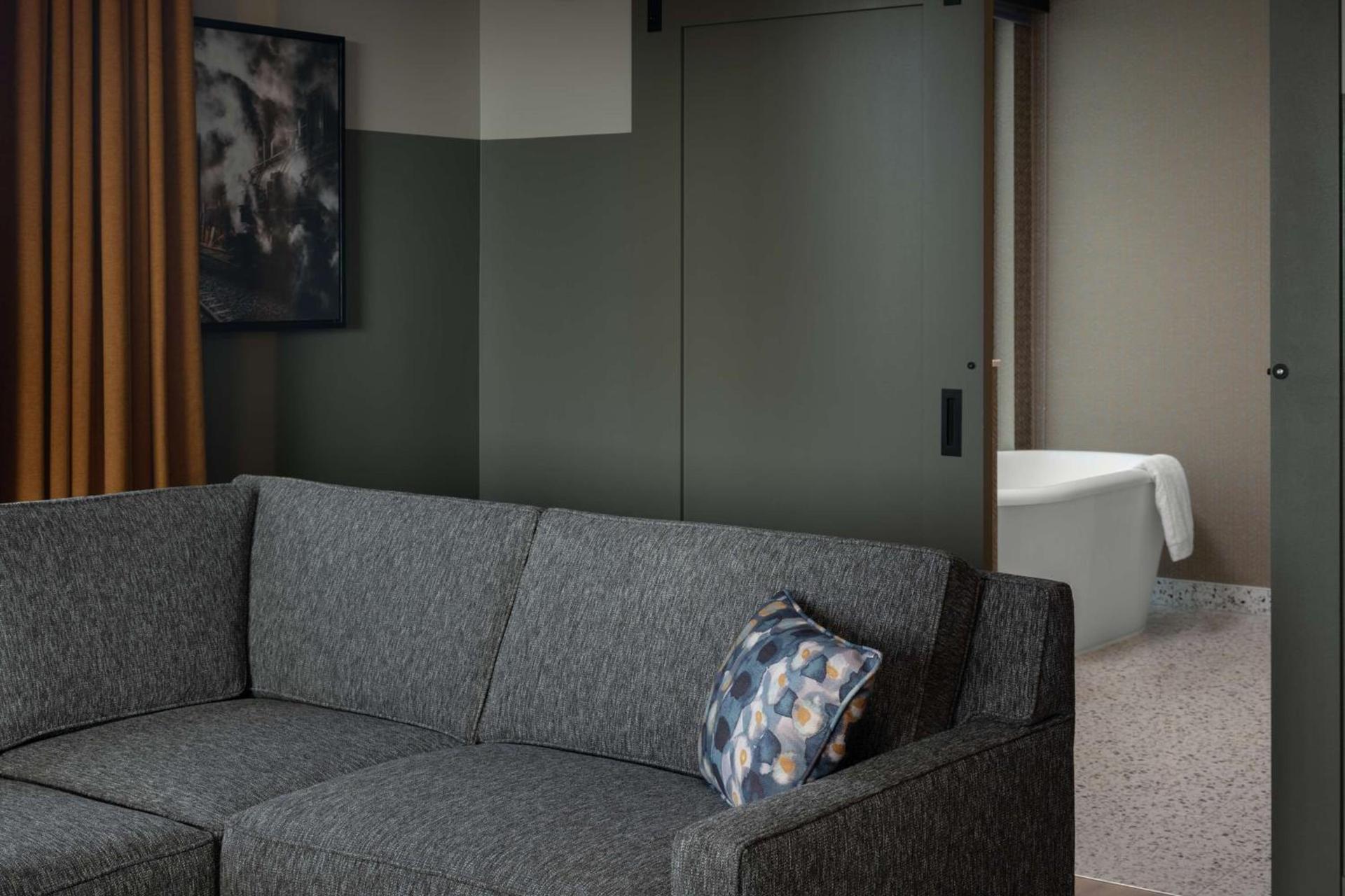 Hotel Nickel Plate Fishers, Tapestry Collection By Hilton photo 46