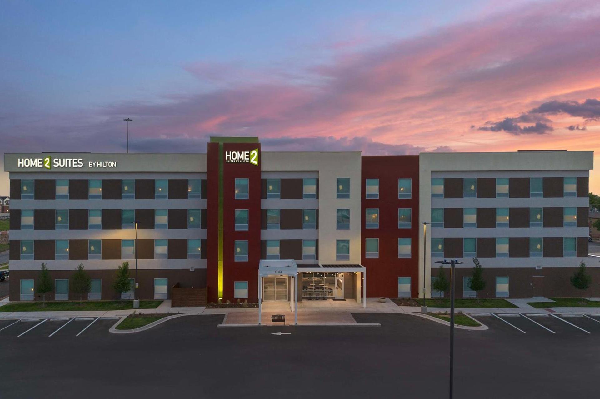 Home2 Suites By Hilton Lubbock University photo 1