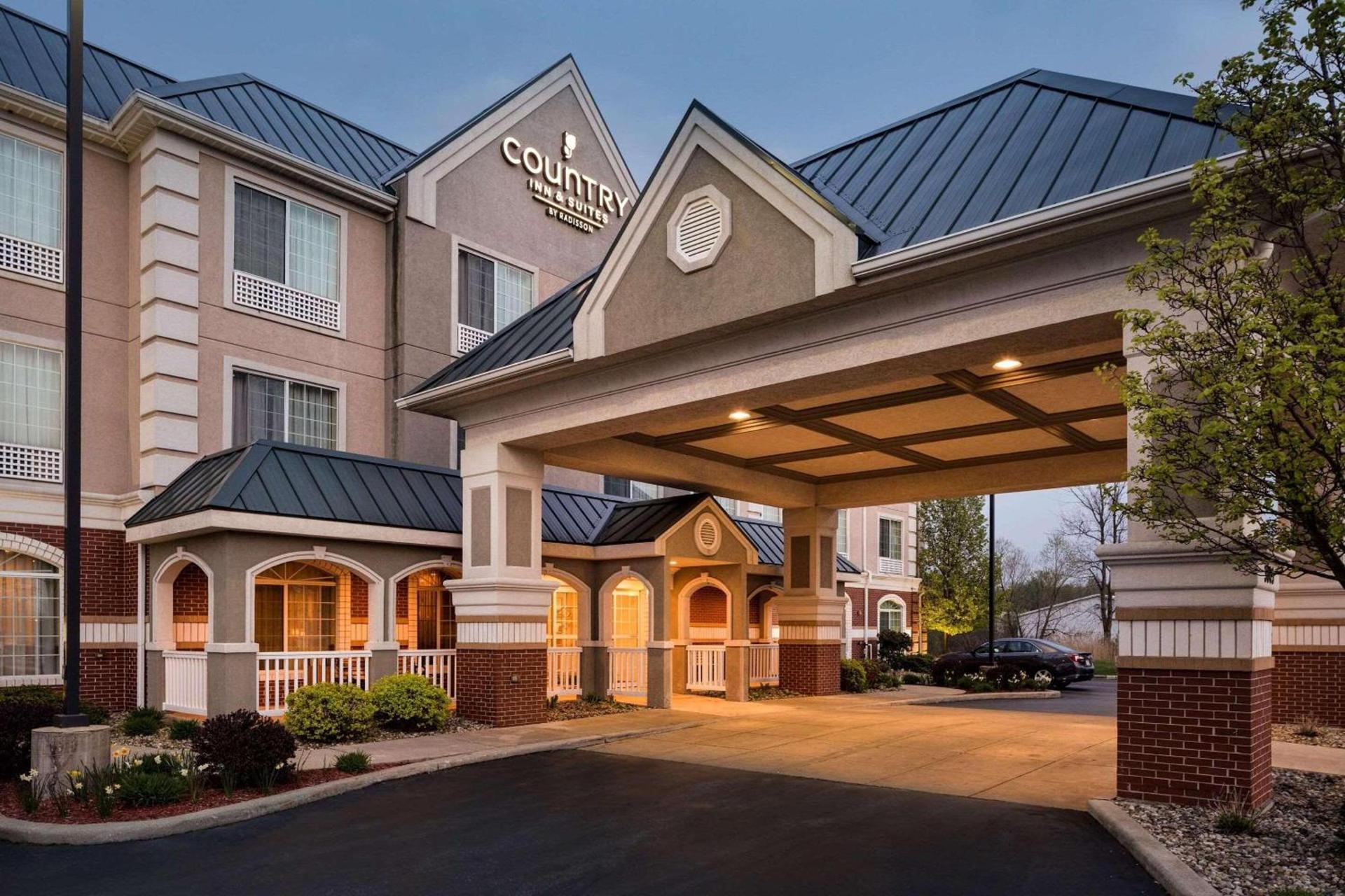 Country Inn & Suites by Radisson, Michigan City, IN — hotel in Michigan City