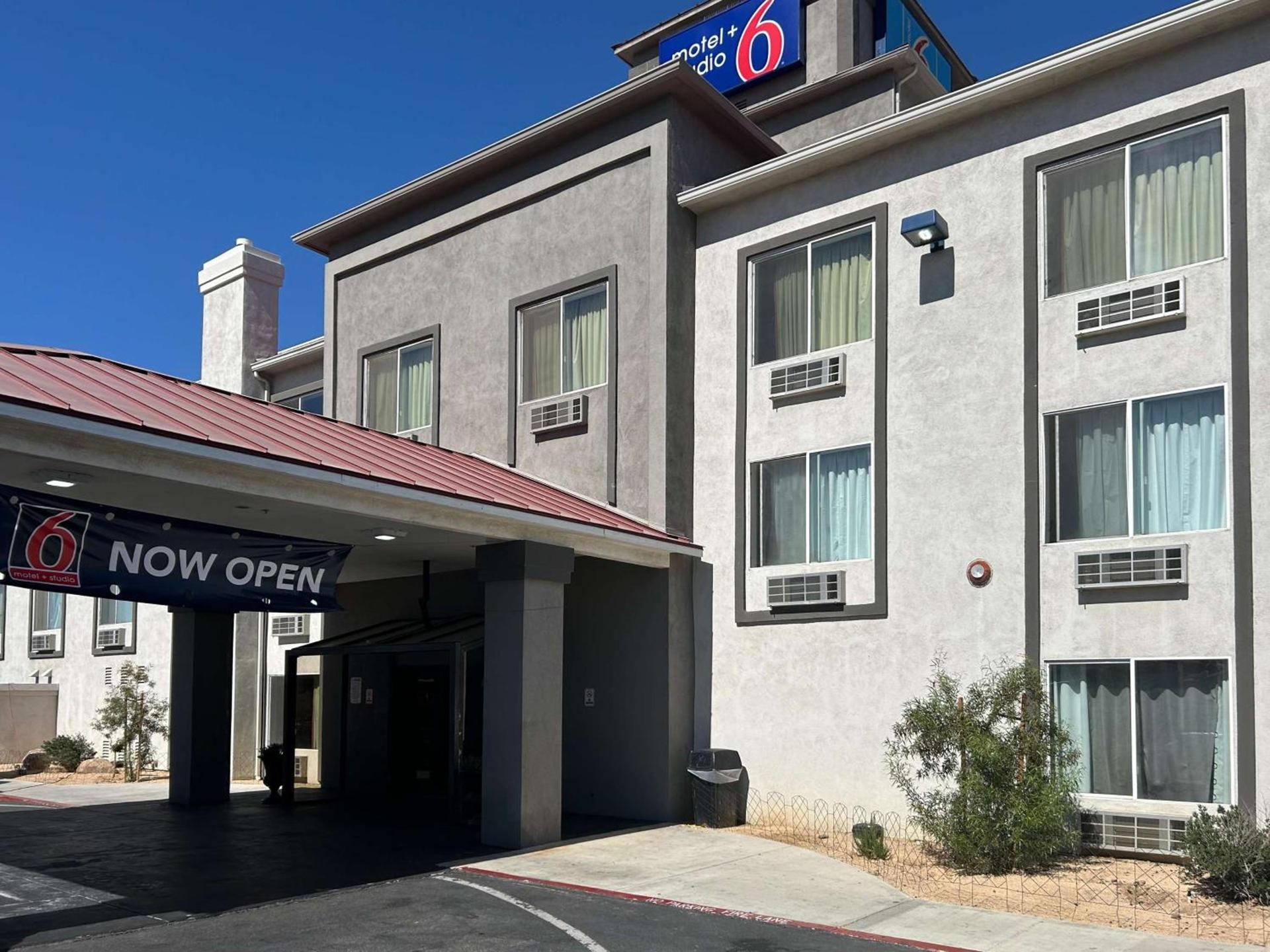 Studio 6 Suites Hesperia CA West Main Street I 15 — hotel in Hesperia