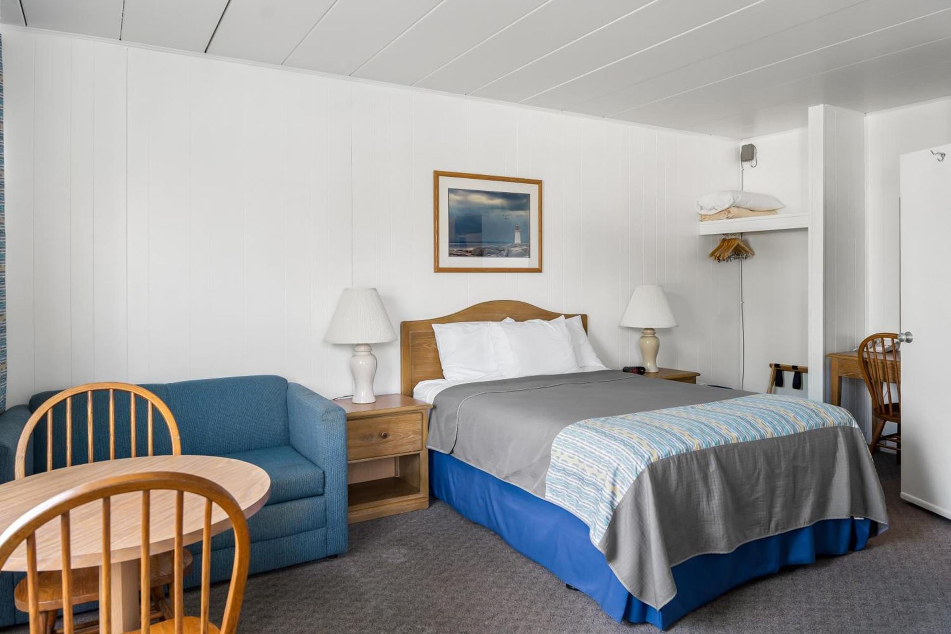 Lark Motel photo 19