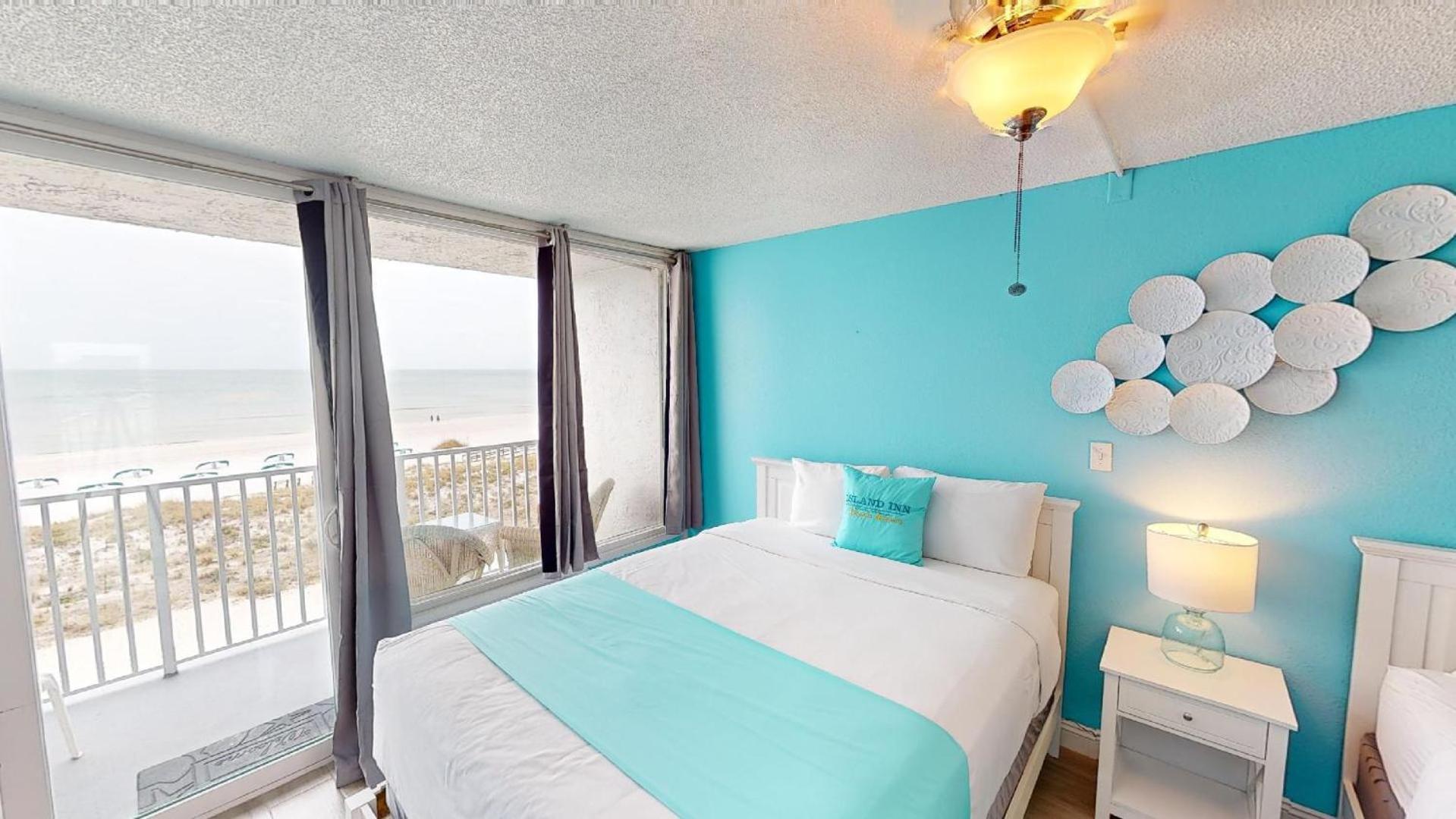 Island Inn Beach Resort photo 32