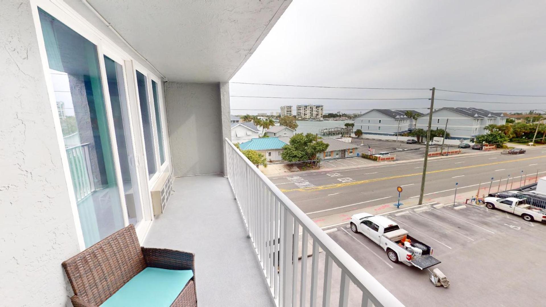 Island Inn Beach Resort photo 36