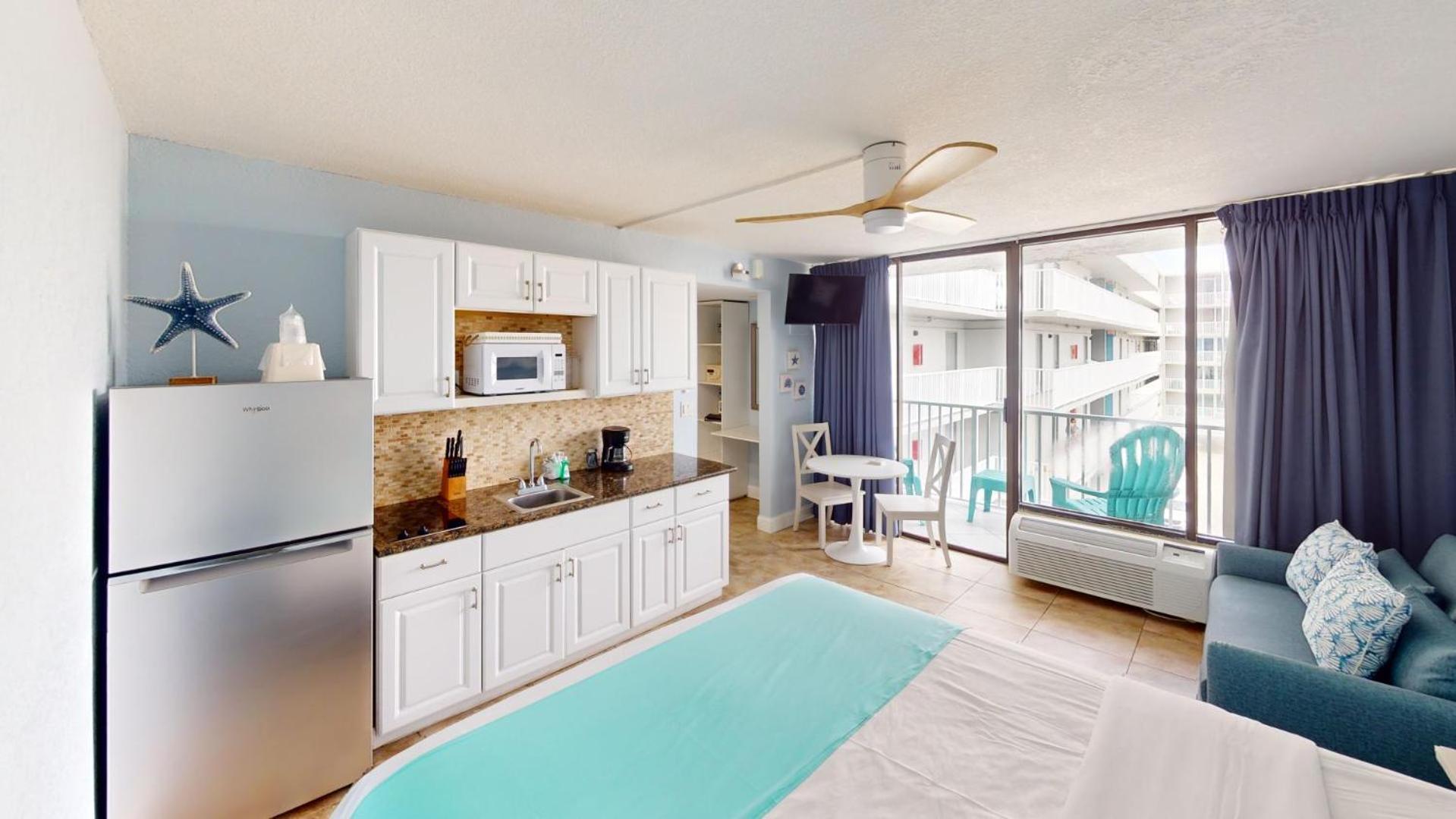 Island Inn Beach Resort photo 72