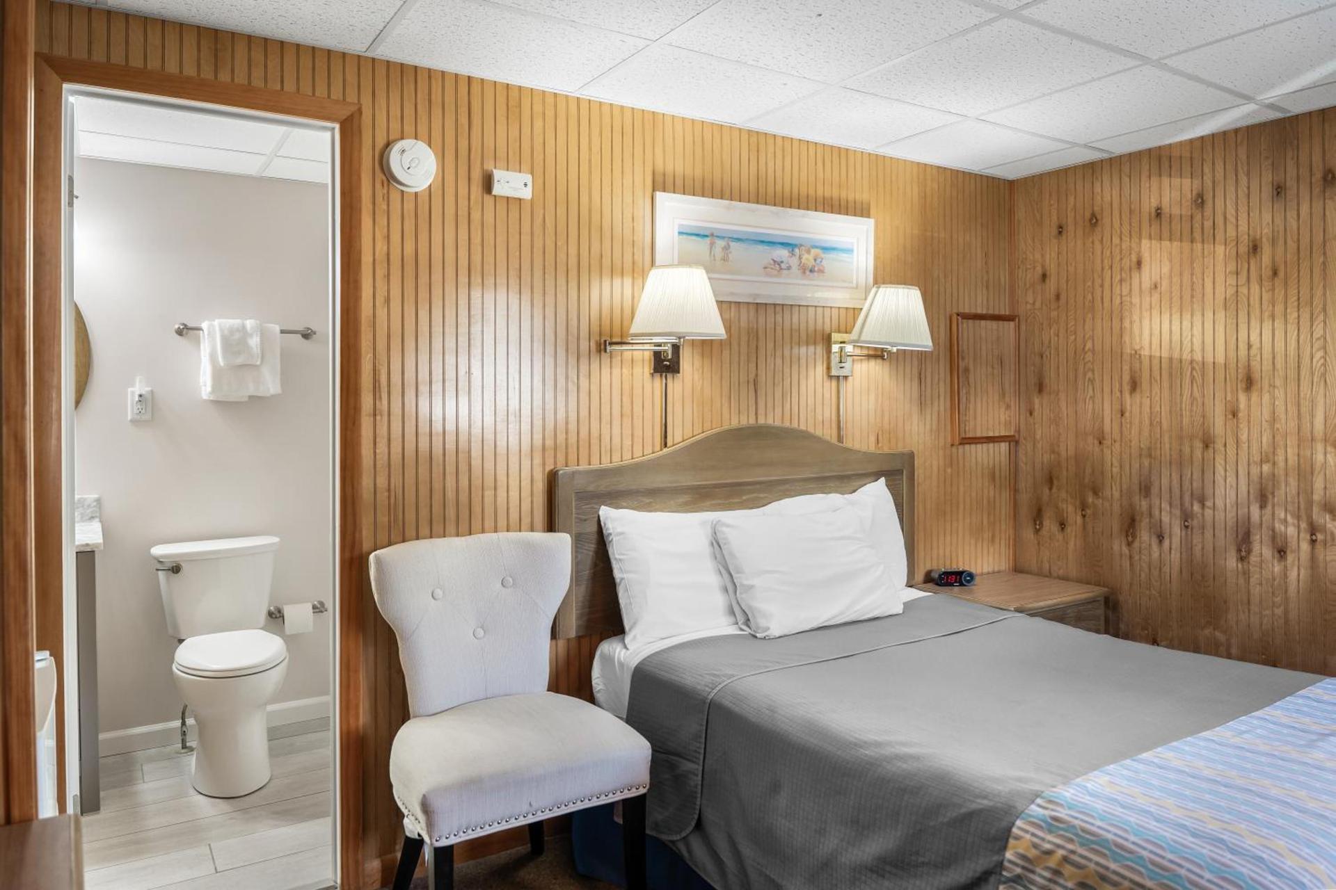 Lark Motel photo 13