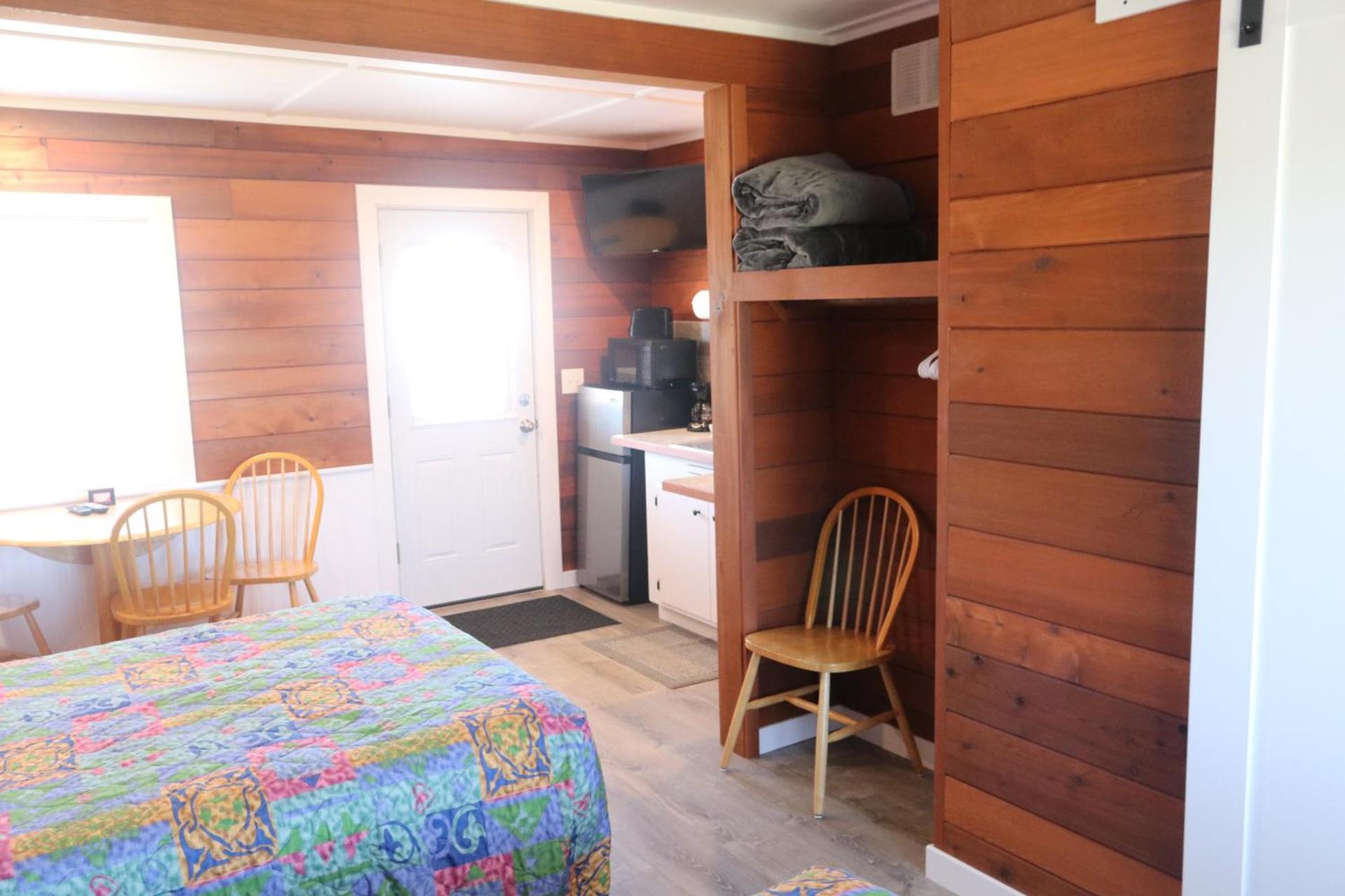 The Lowtide Motel photo 13