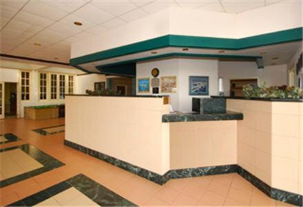 Days Inn by Wyndham Bay City photo 17