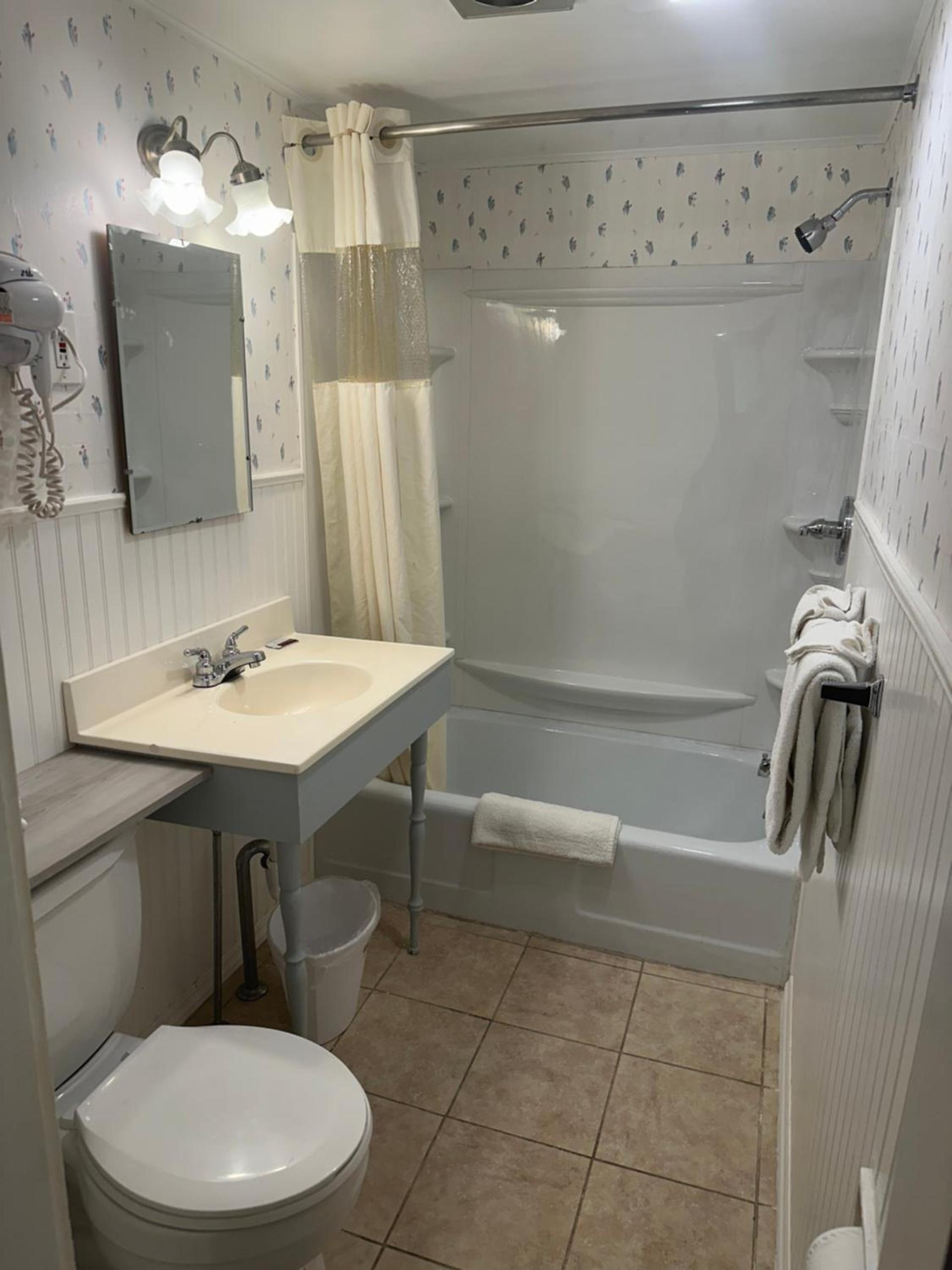 Starlight Inn photo 11