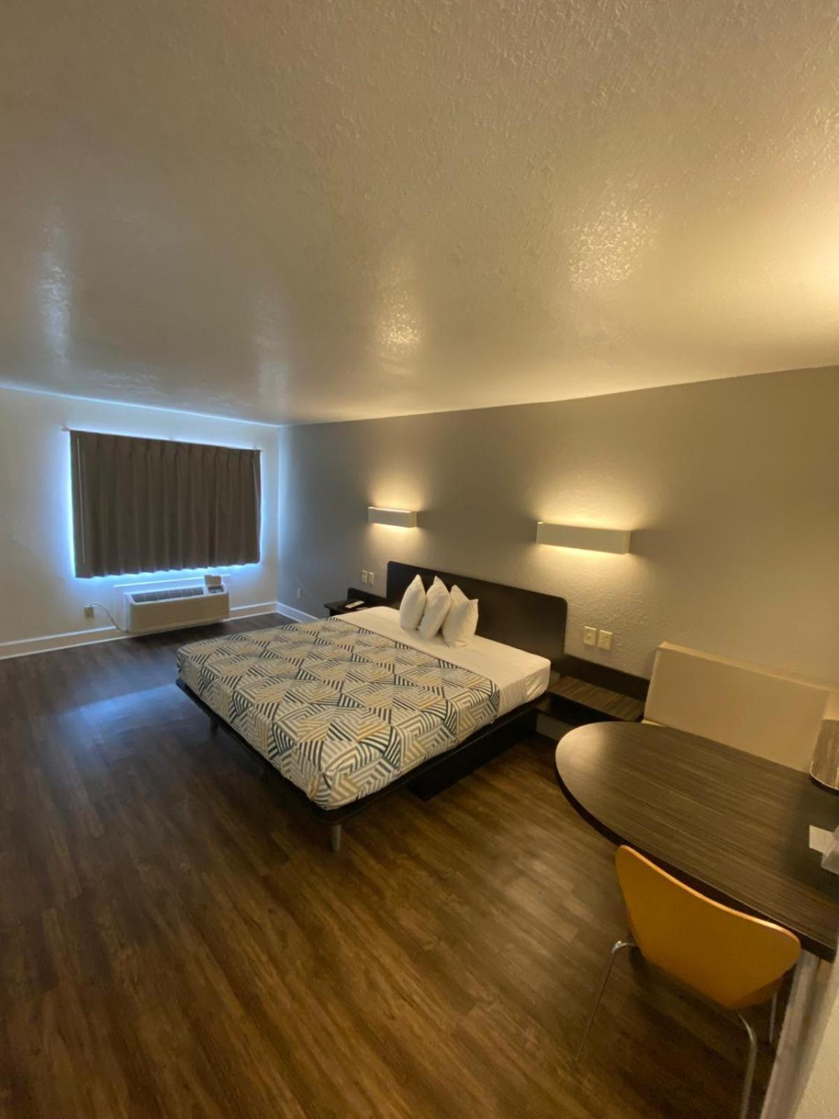 Motel 6 Manchester TN photo 20