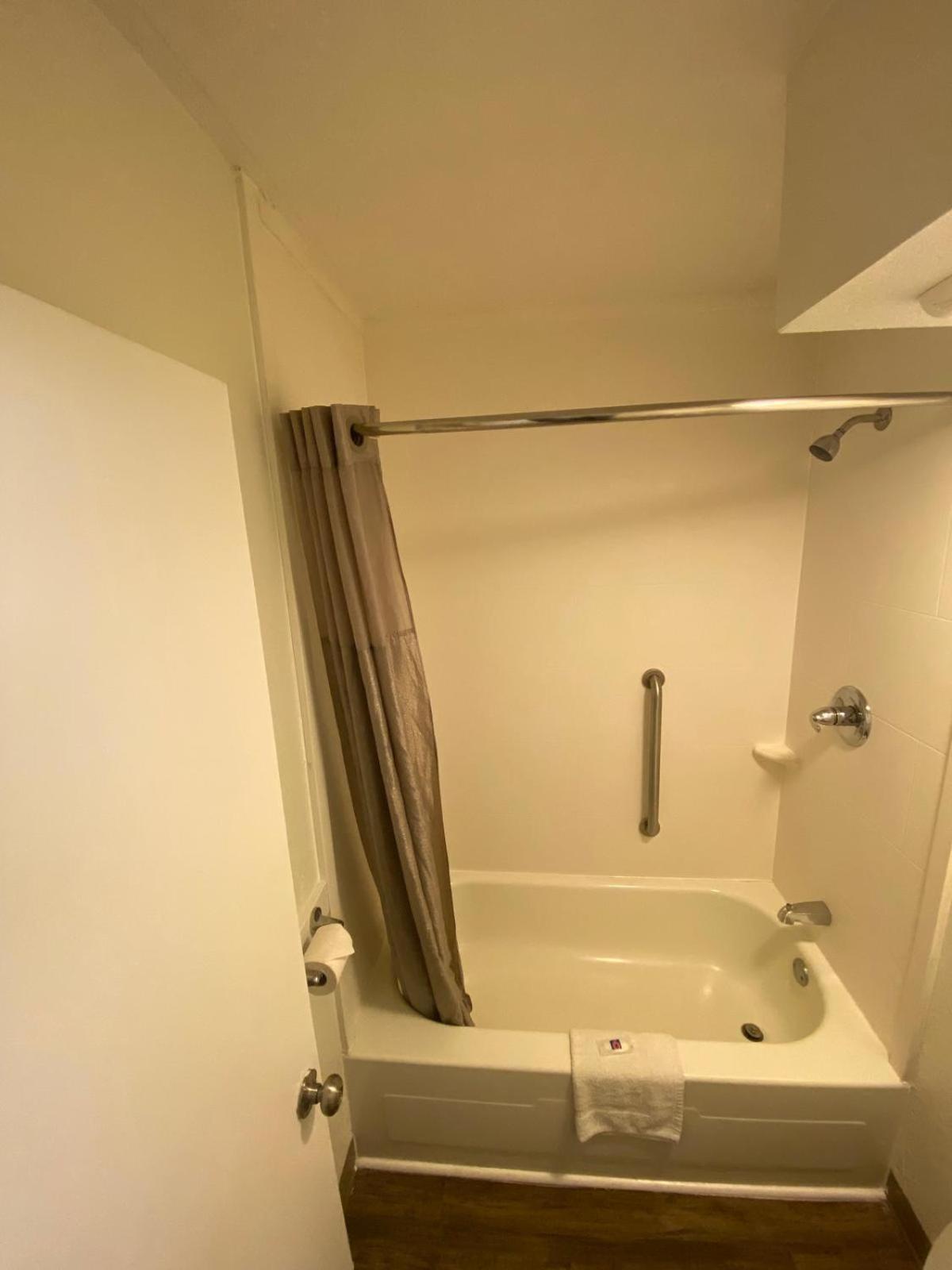 Motel 6 Manchester TN photo 31