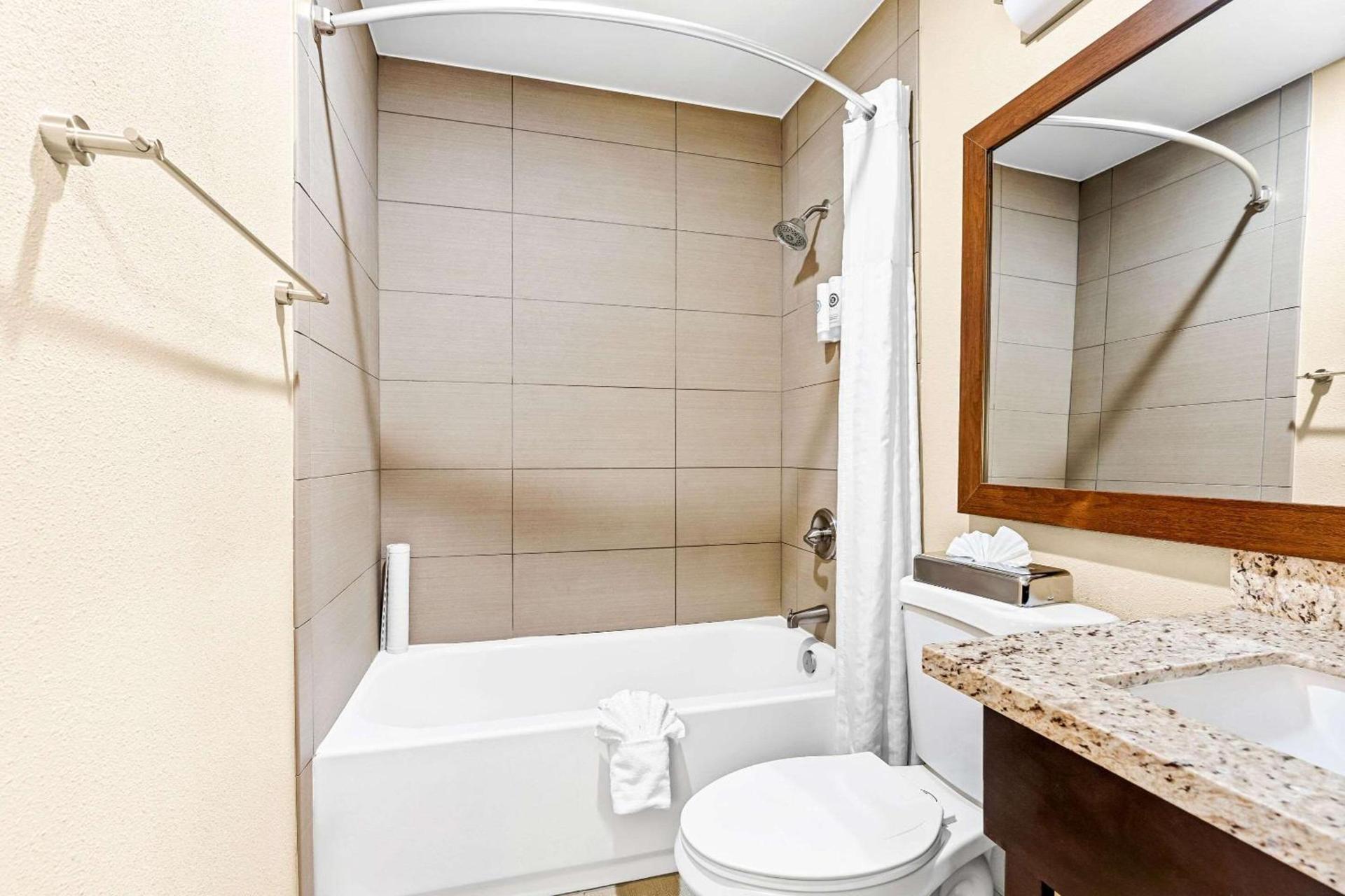 Comfort Inn Modesto photo 18