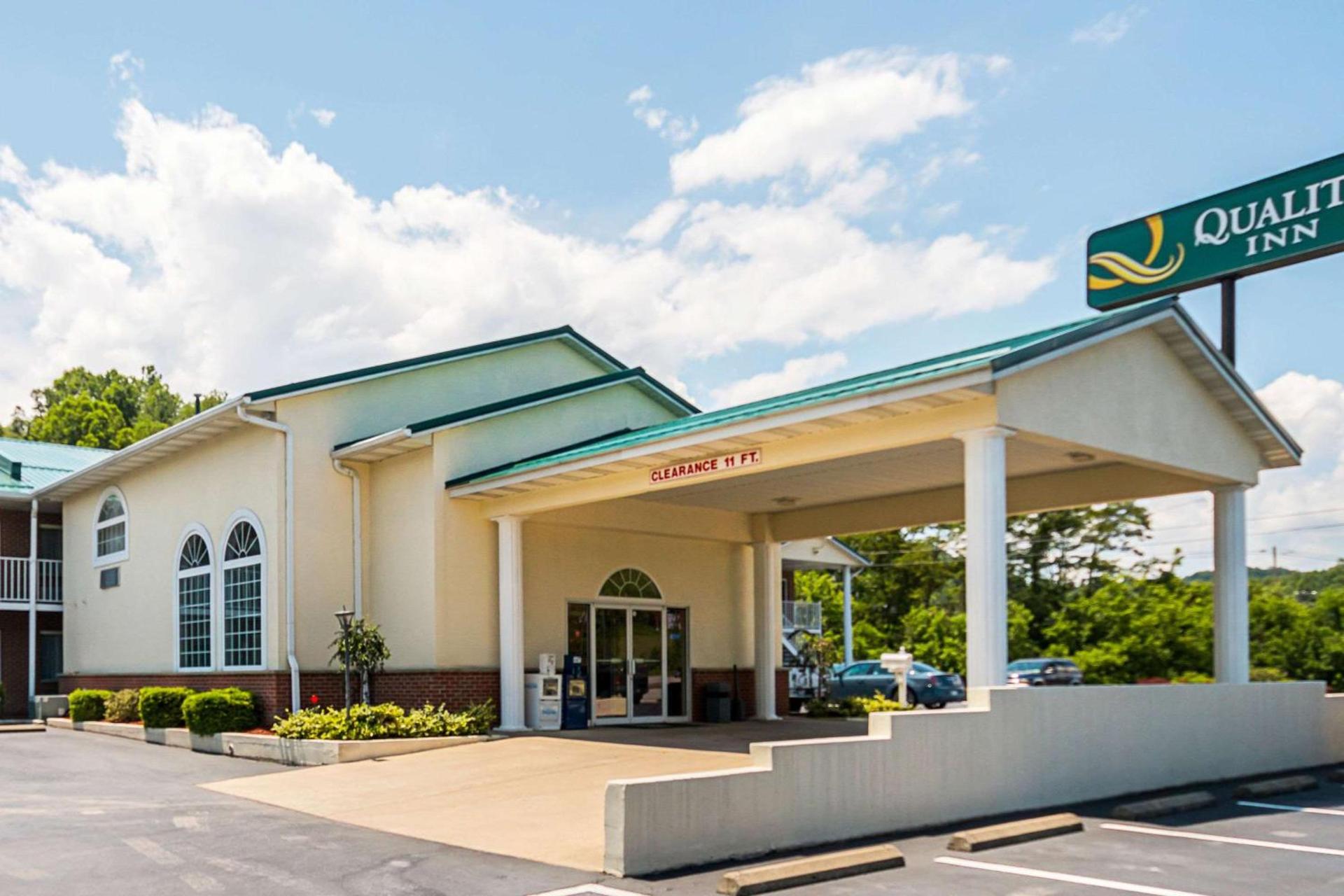 Quality Inn Weston photo 2
