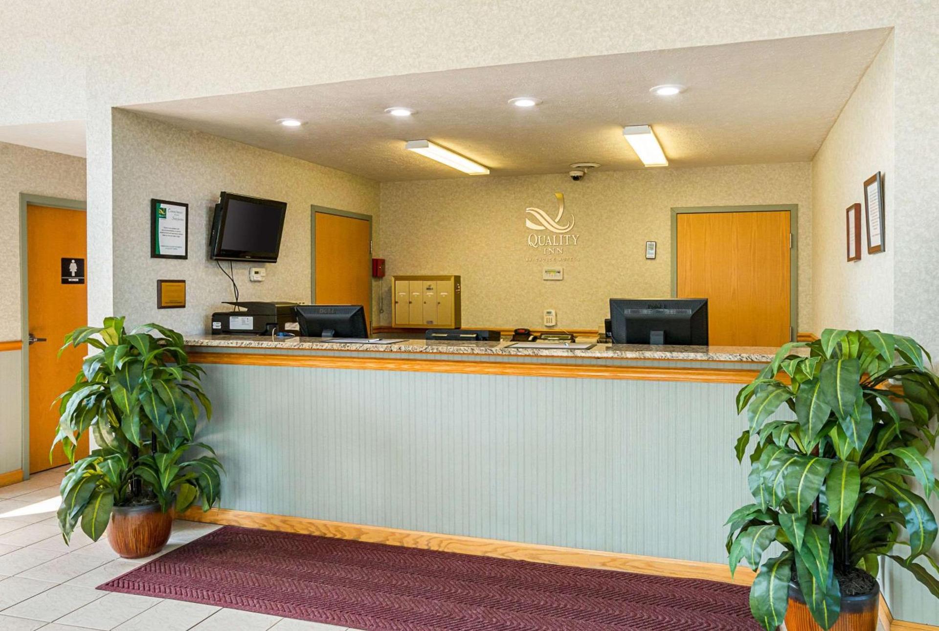 Quality Inn Weston photo 3