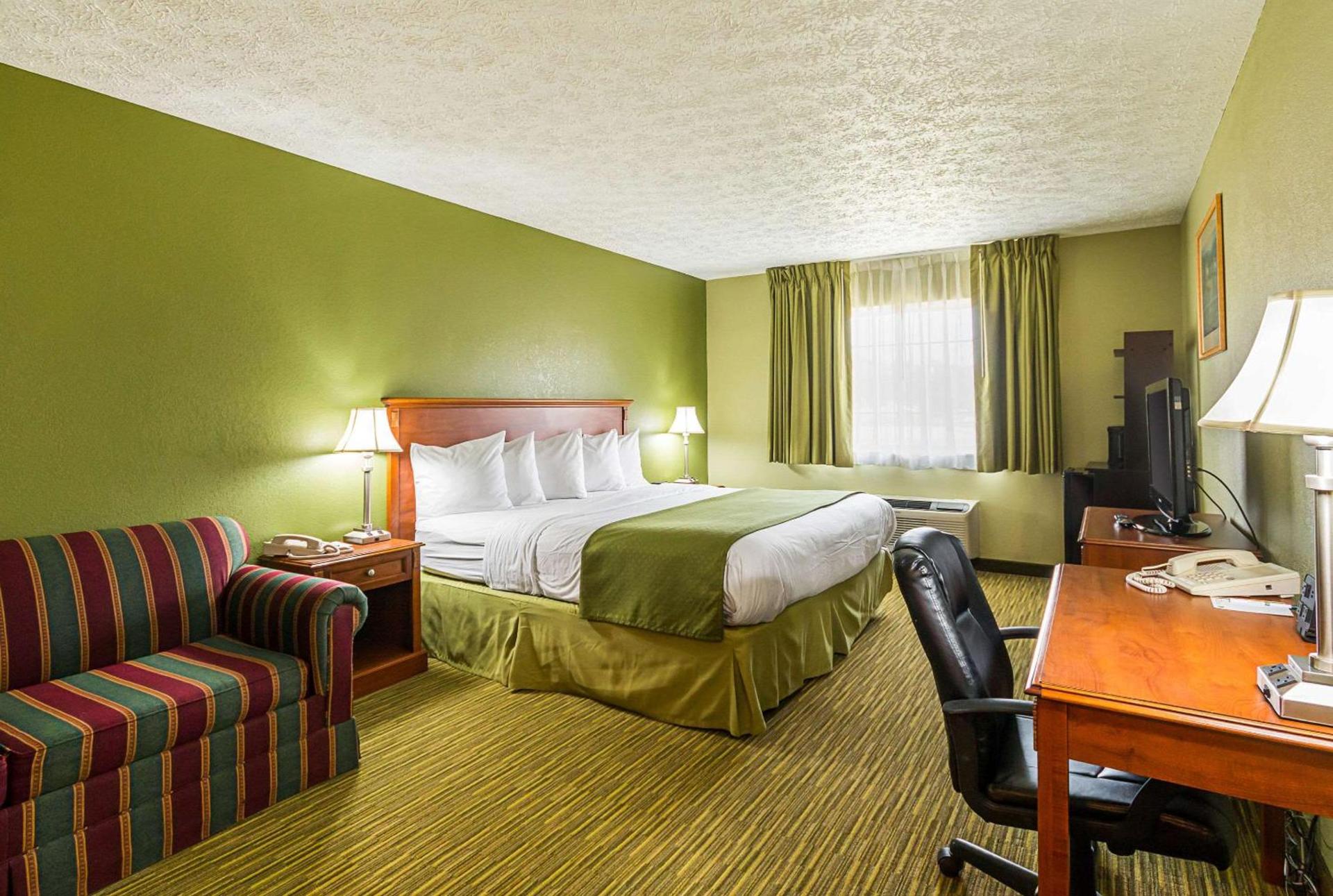 Quality Inn Weston photo 6