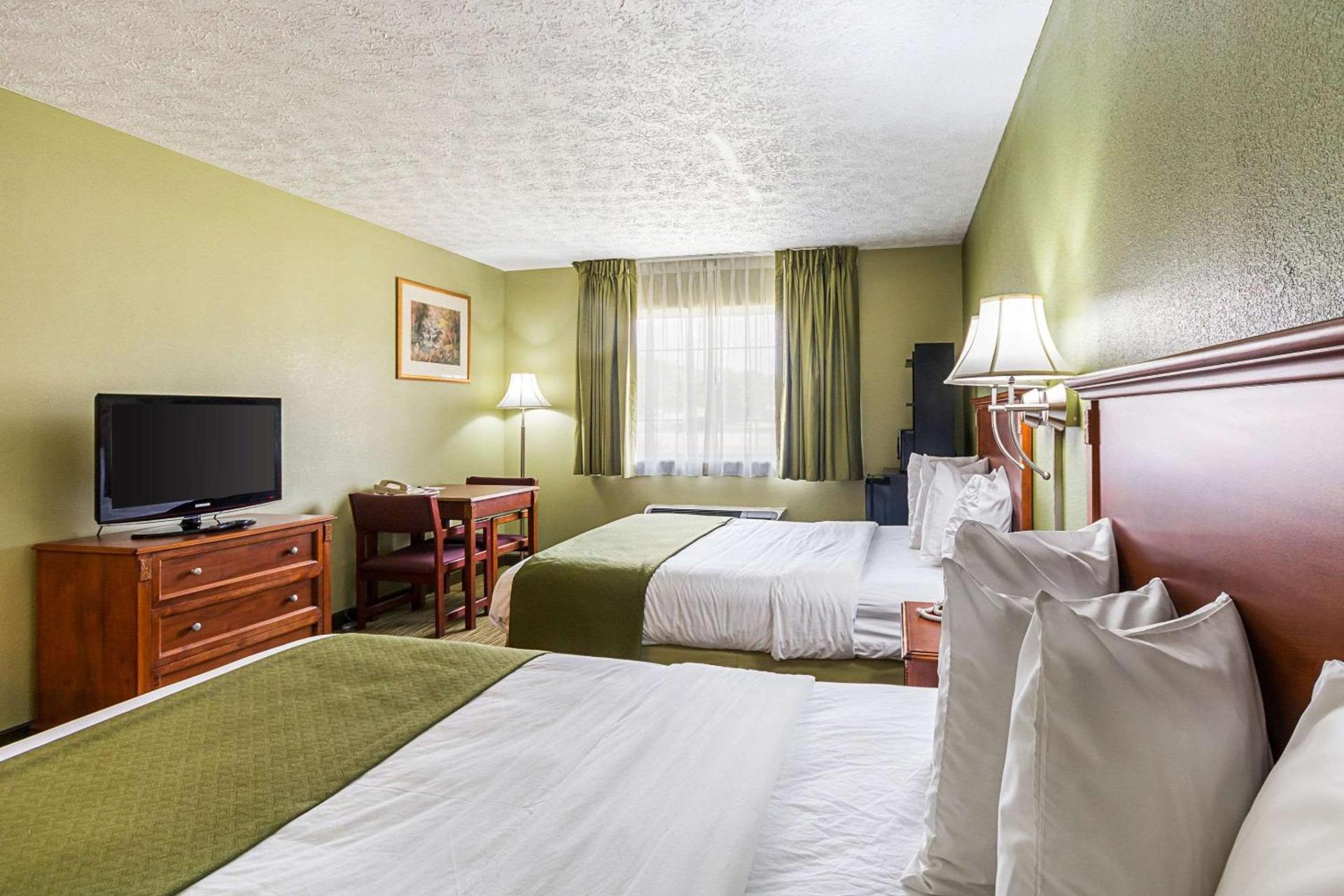 Quality Inn Weston photo 20