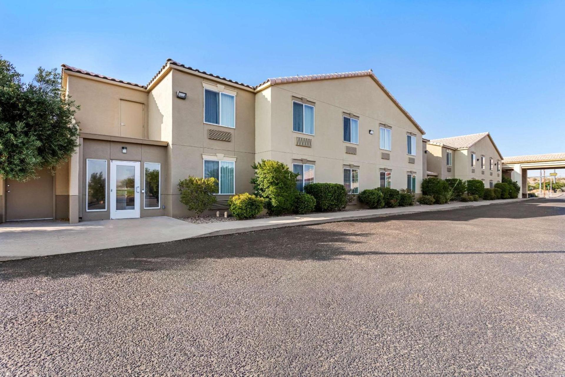 Comfort Inn & Suites I-25 near Spaceport America photo 4