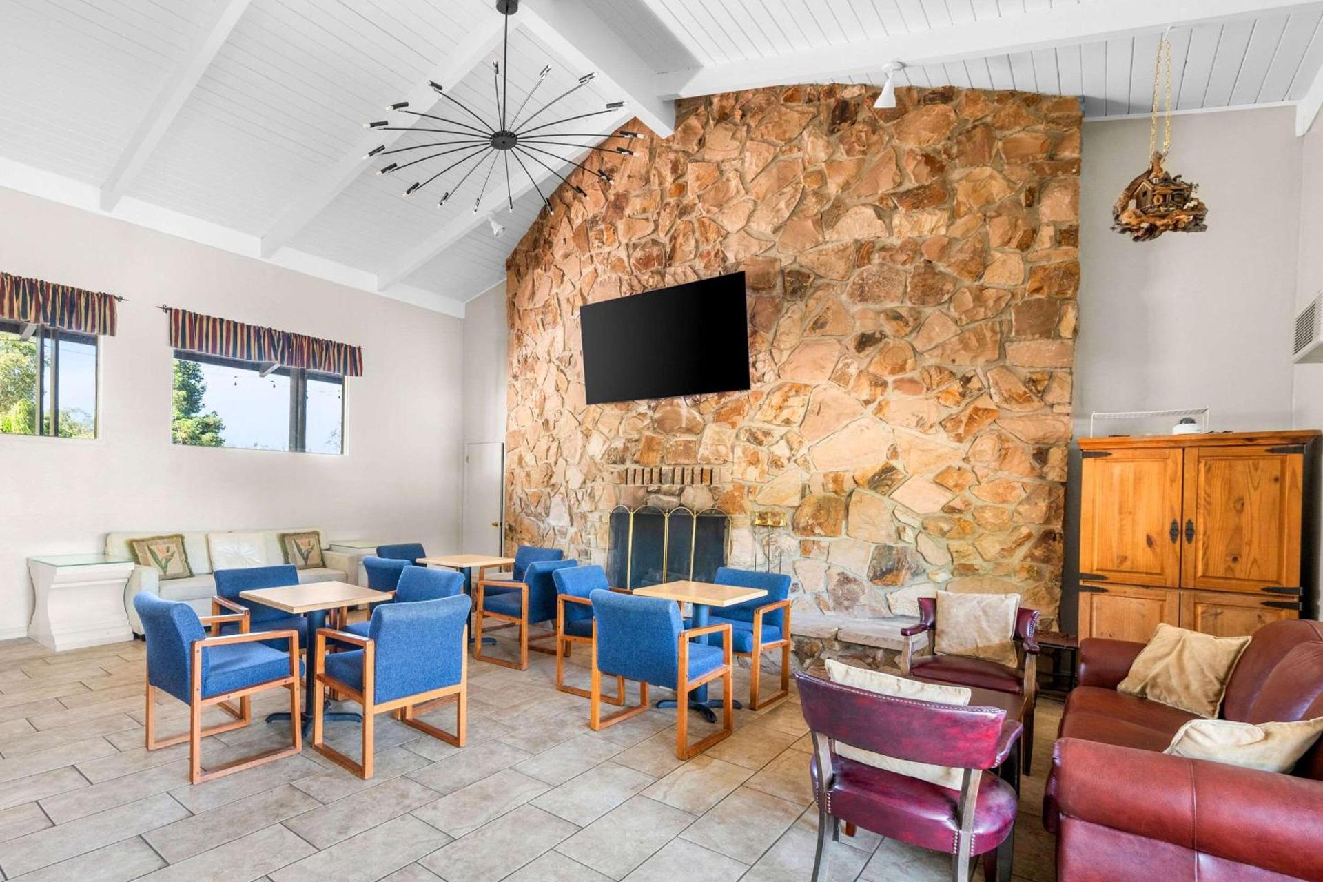 Quality Inn & Suites Jackson photo 44