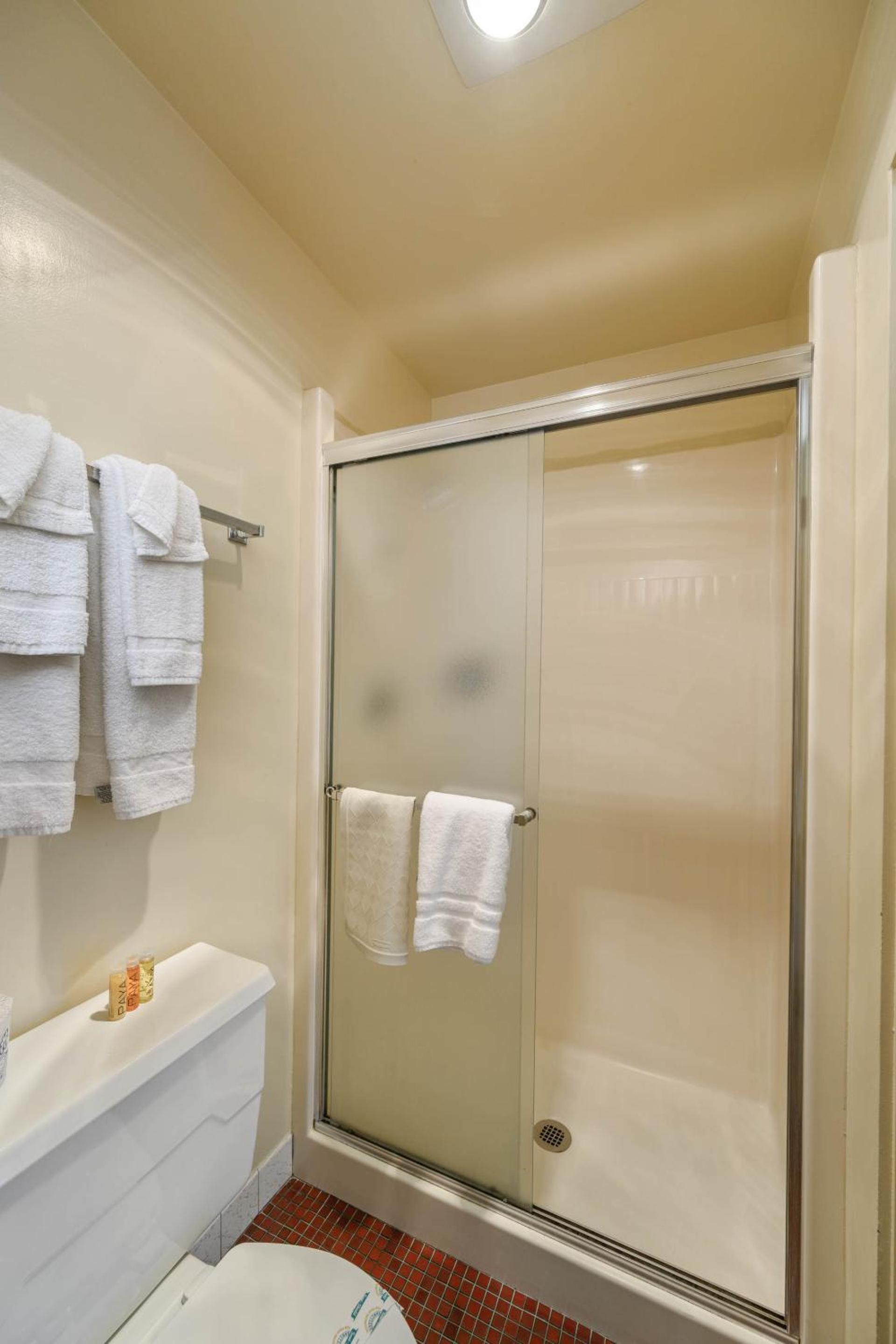 Cocusa Motel photo 57