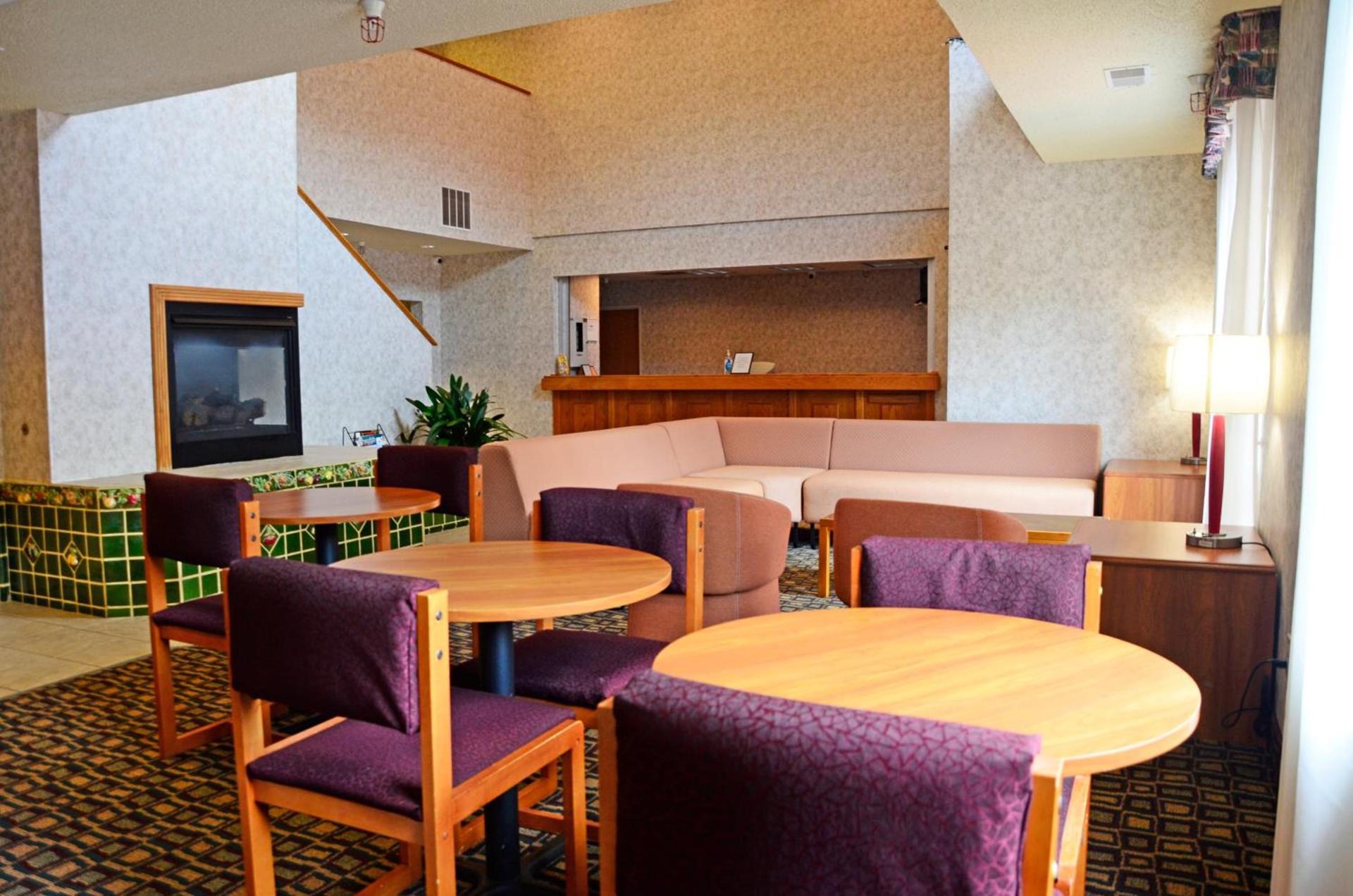 Budget Host Inn photo 2