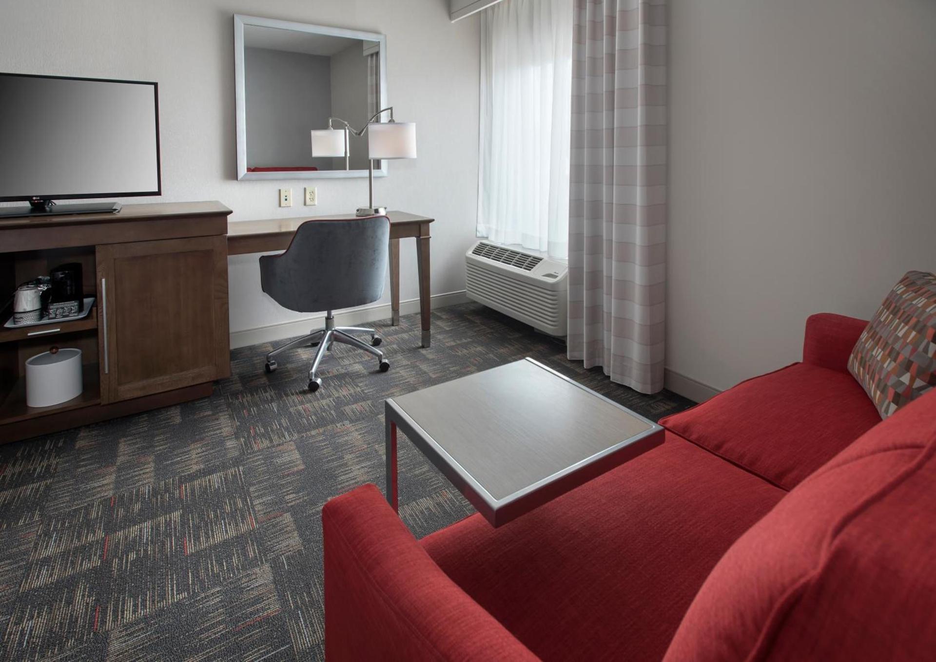 Hampton Inn Boston Logan Airport photo 15