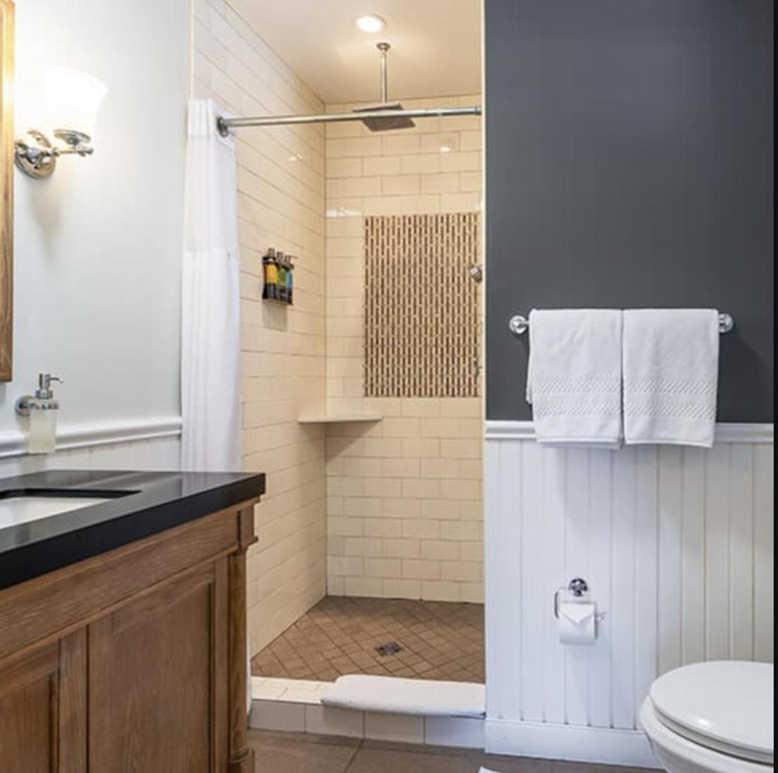 Brannan Cottage Inn photo 14