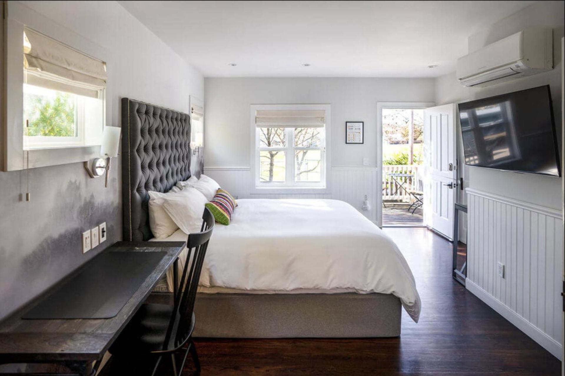 Brannan Cottage Inn photo 47