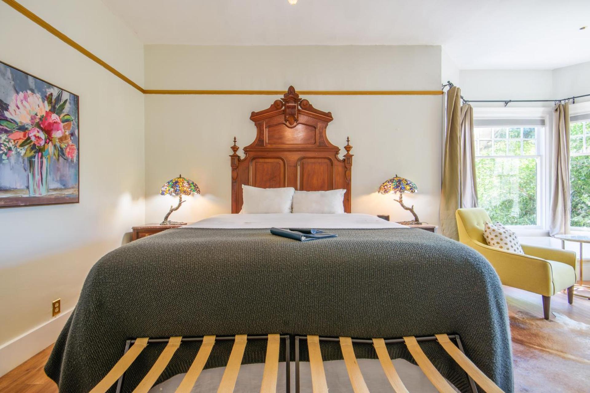 Cedar Gables Inn photo 15