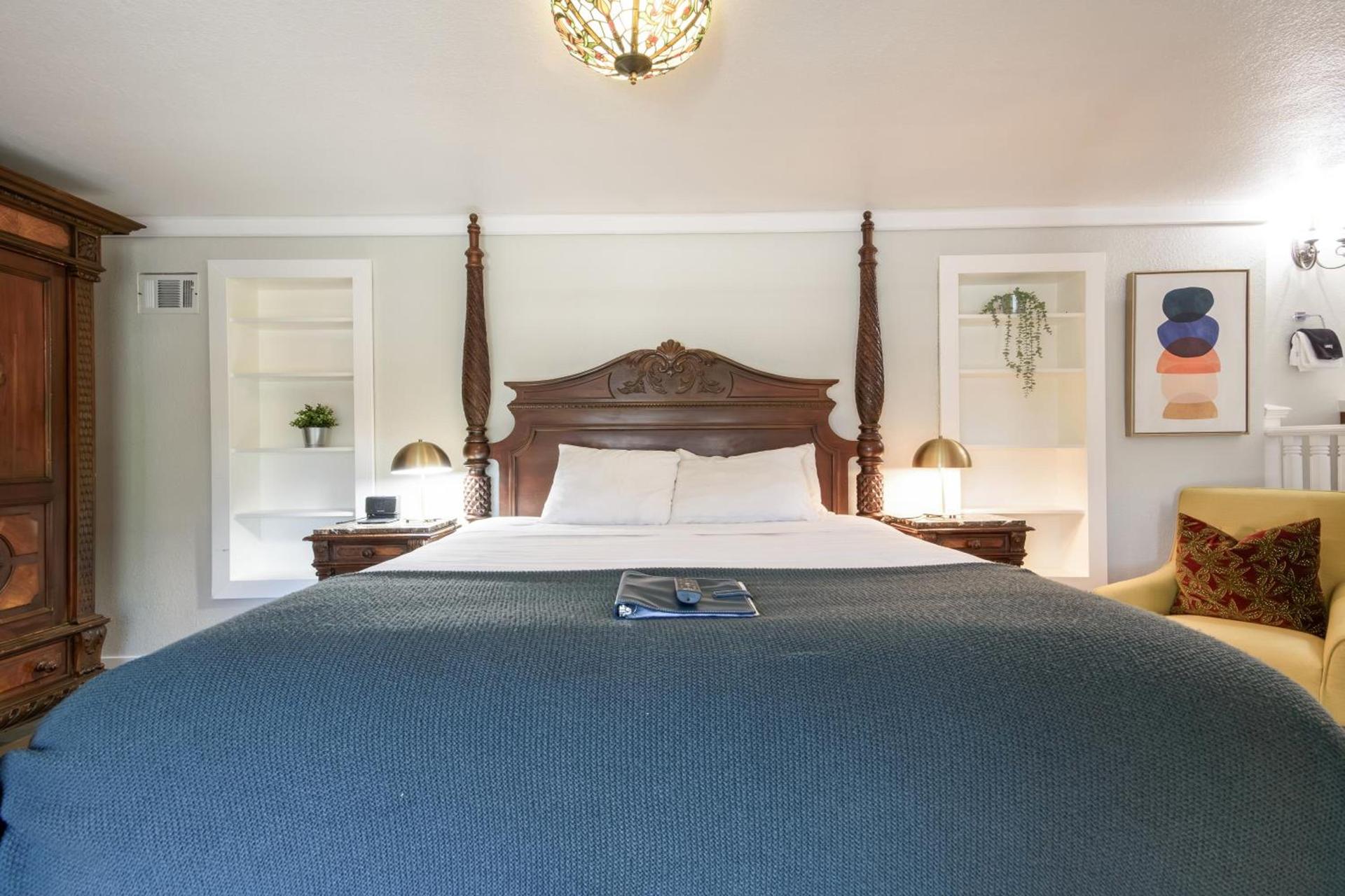 Cedar Gables Inn photo 49