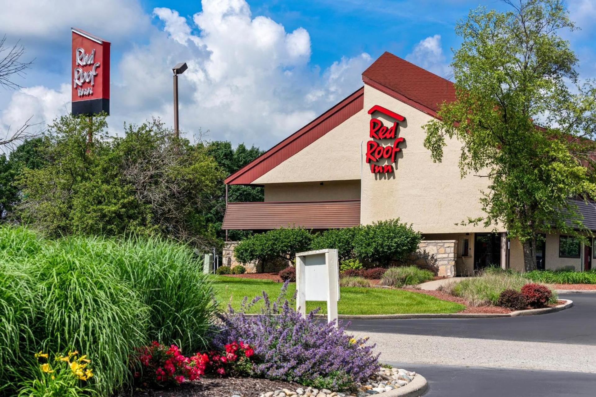 Red Roof Inn Indianapolis North - College Park photo 2