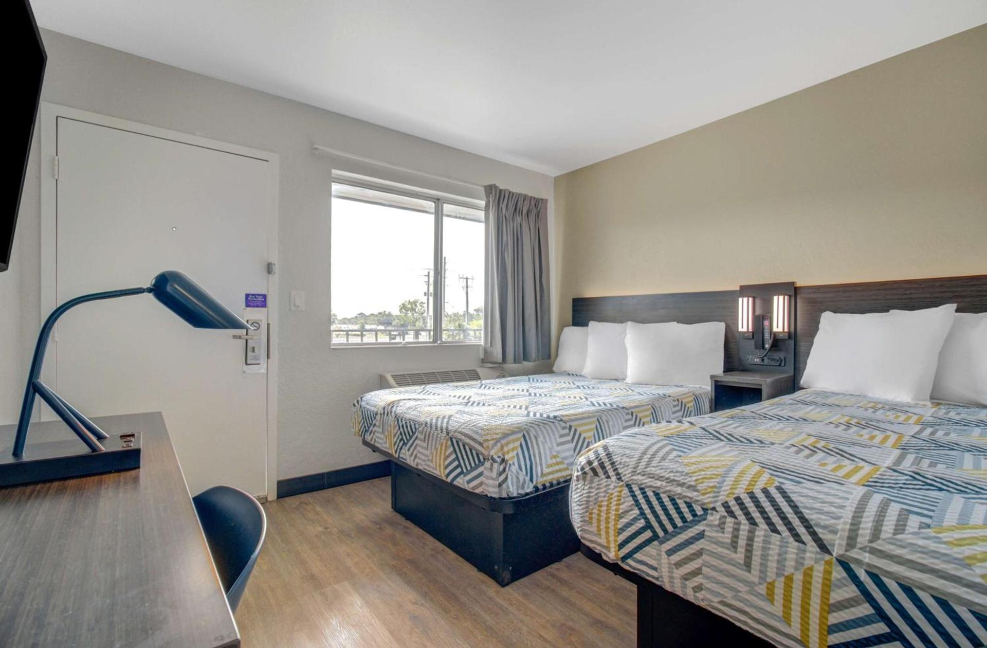 Motel 6-Venice, FL photo 8